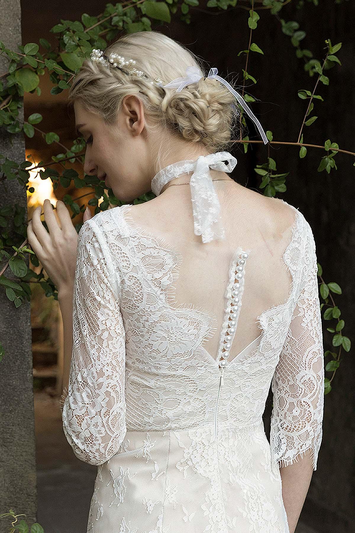 Sheath-Column Sweep-Brush Train Lace Wedding Dress CW3022 - COCOMELODY