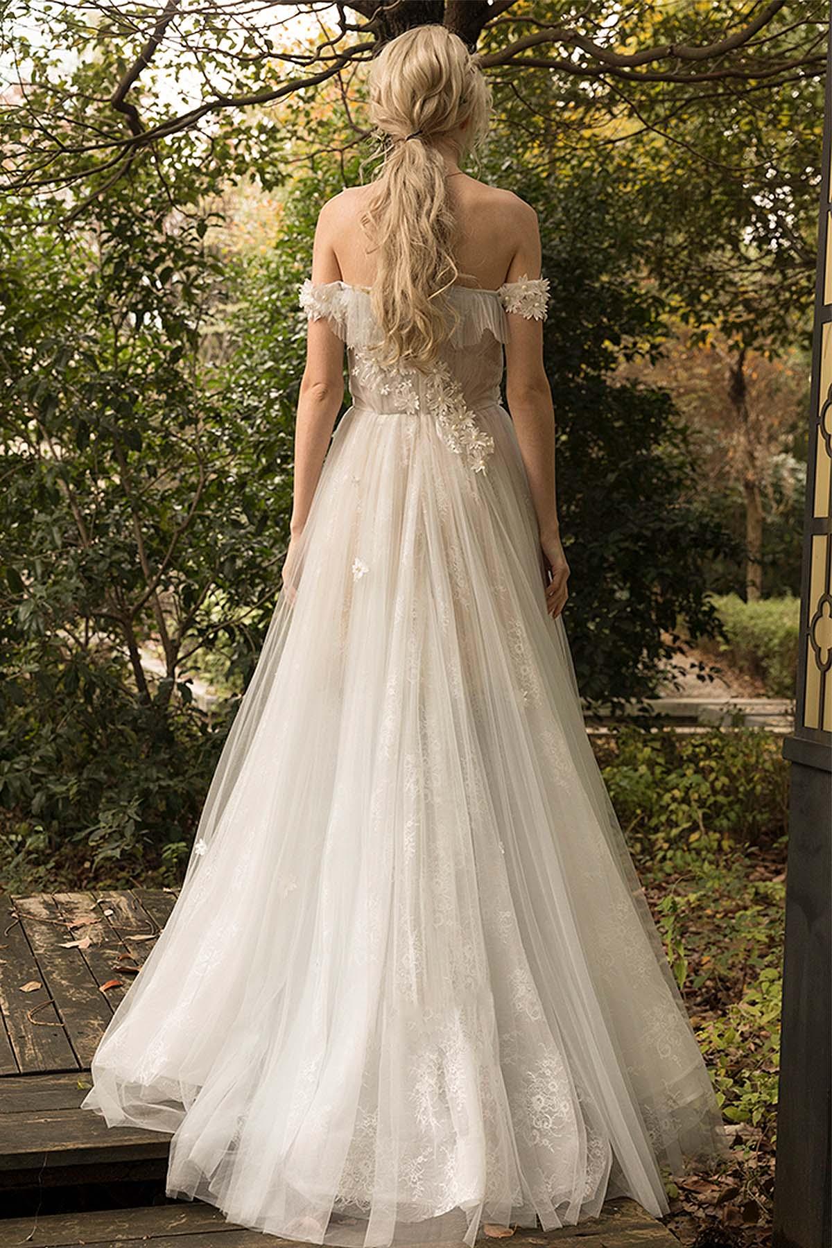 A-Line Sweep-Brush Train Lace Tulle Wedding Dress CW3025 - COCOMELODY