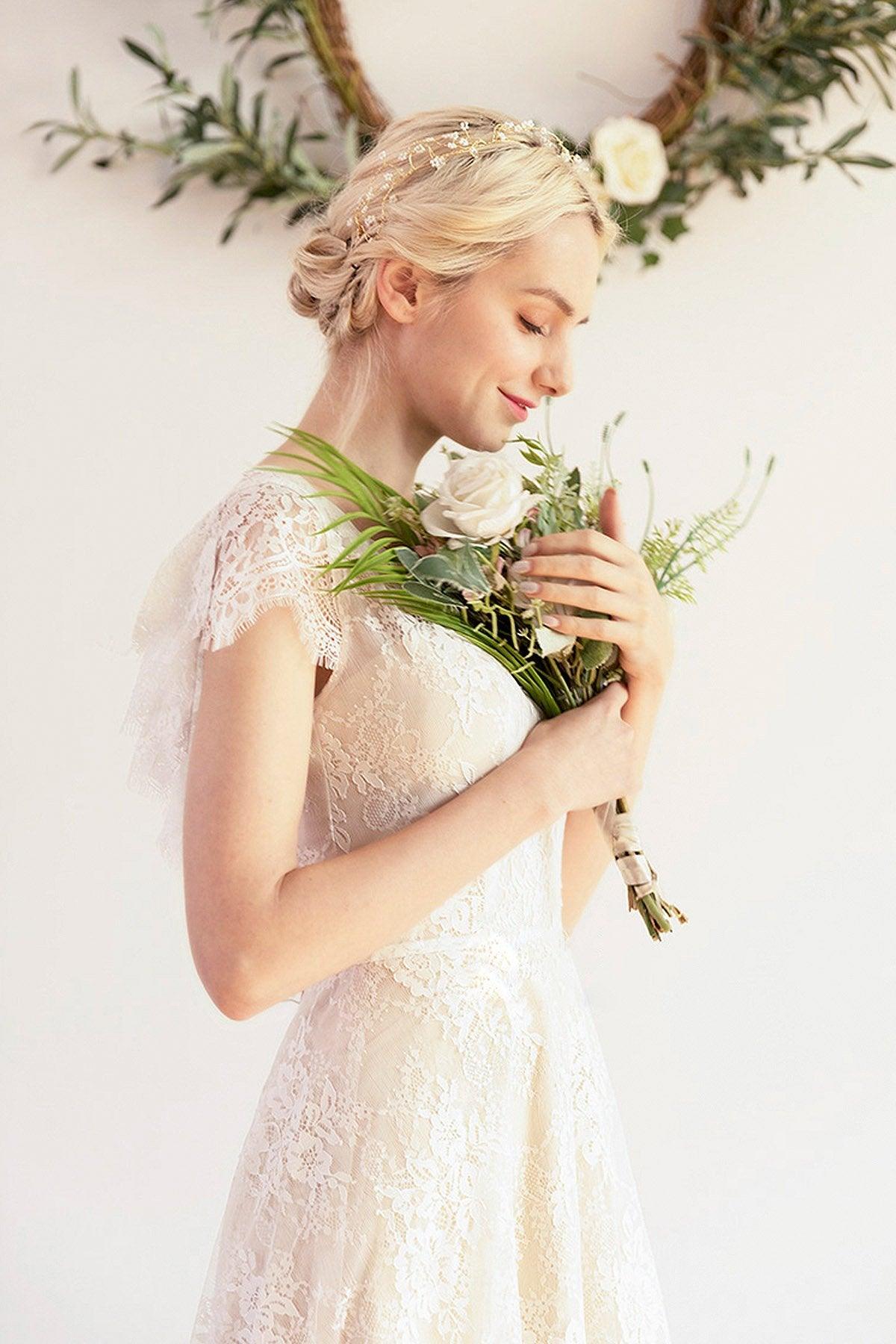 A-Line Sweep-Brush Train Lace Wedding Dress CW3043 - COCOMELODY