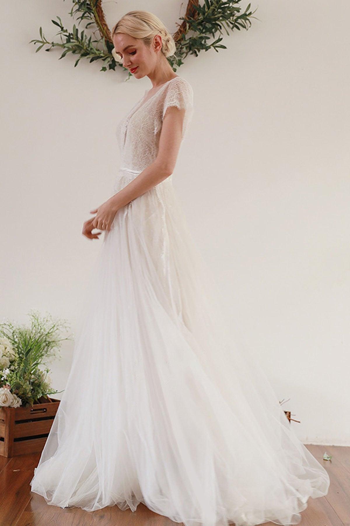 A-Line Sweep-Brush Train Lace Tulle Wedding Dress CW3045 - COCOMELODY