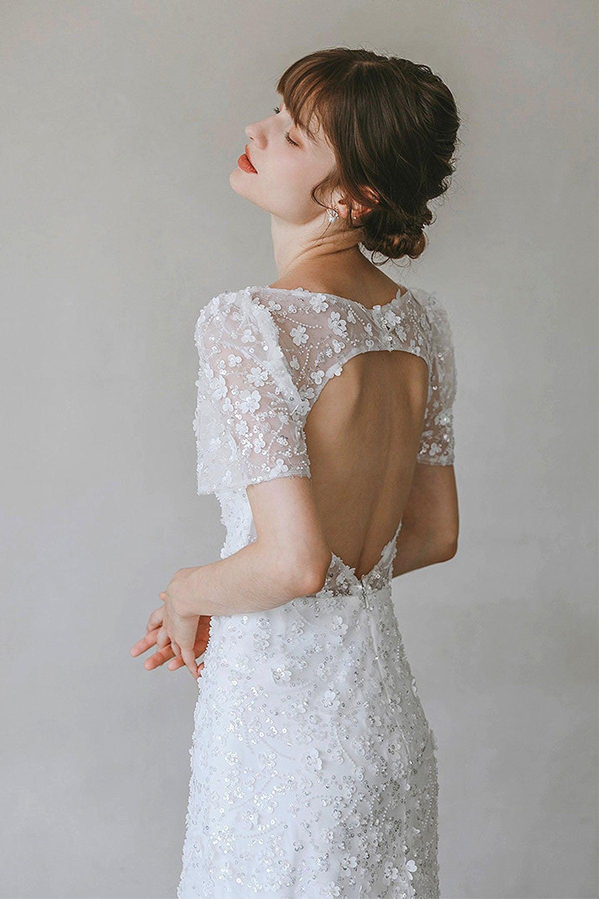 Sheath-Column Sweep-Brush Train Lace Wedding Dress CW3057 - COCOMELODY