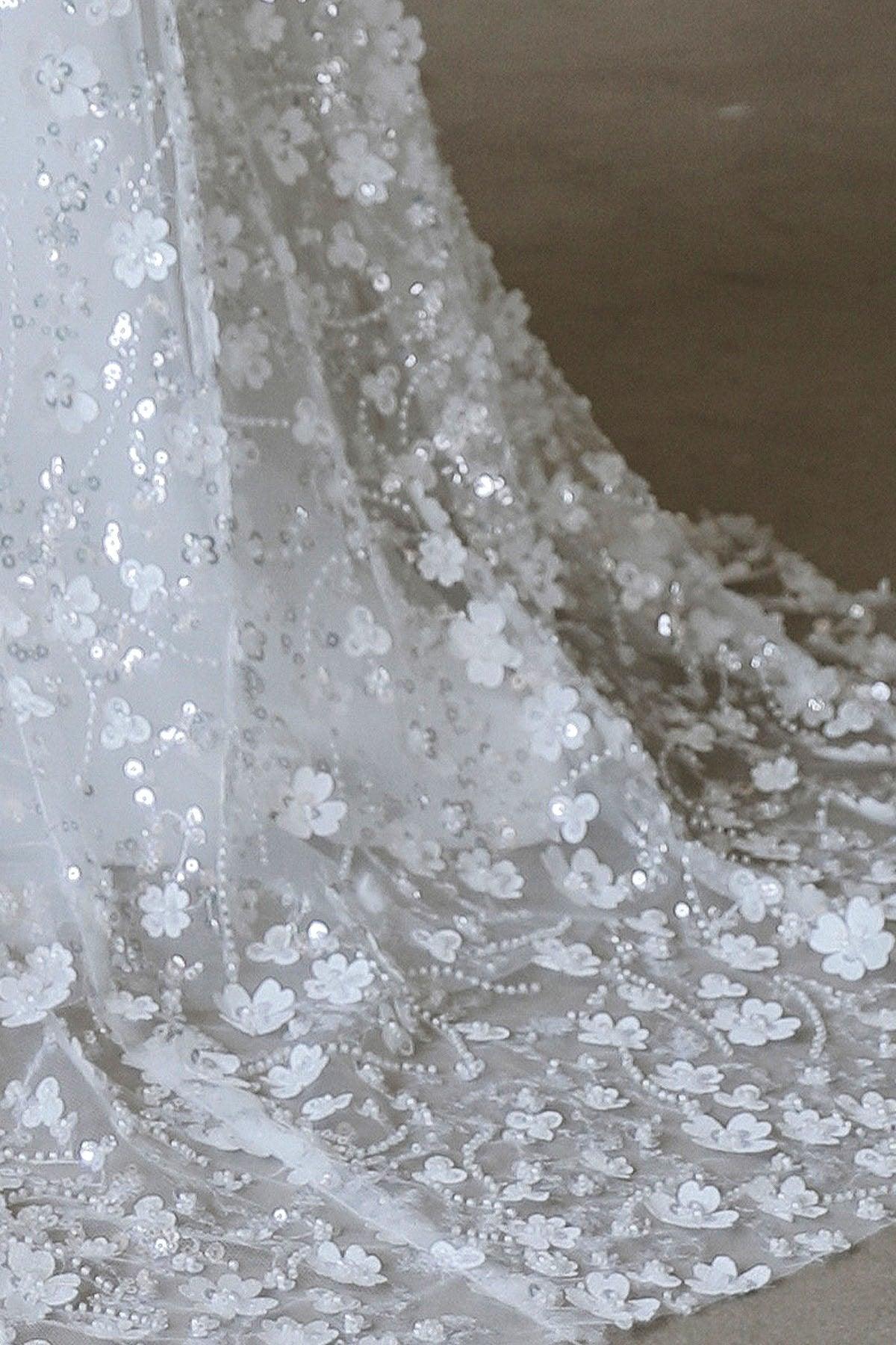 Sheath-Column Sweep-Brush Train Lace Wedding Dress CW3057 - COCOMELODY