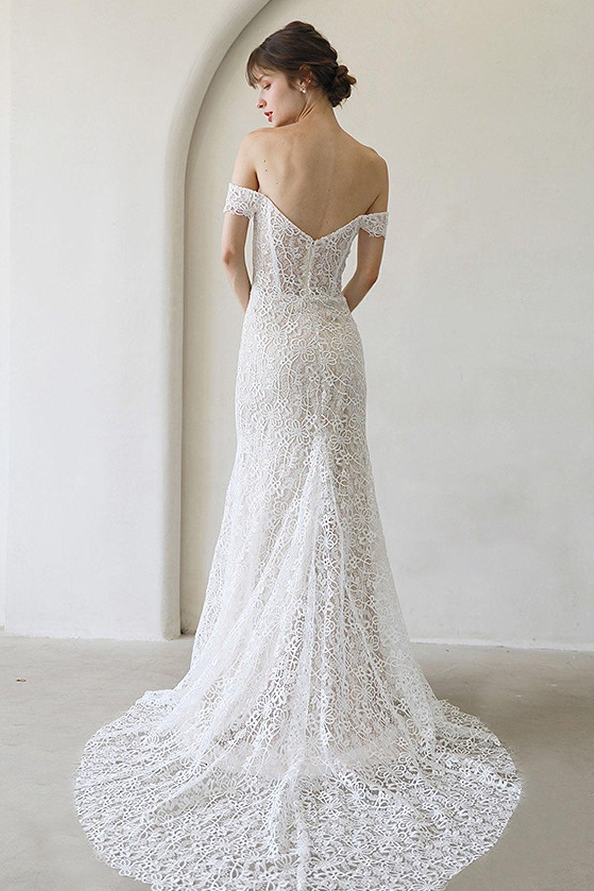 Trumpet-Mermaid Sweep-Brush Train Lace Wedding Dress CW3058 - COCOMELODY