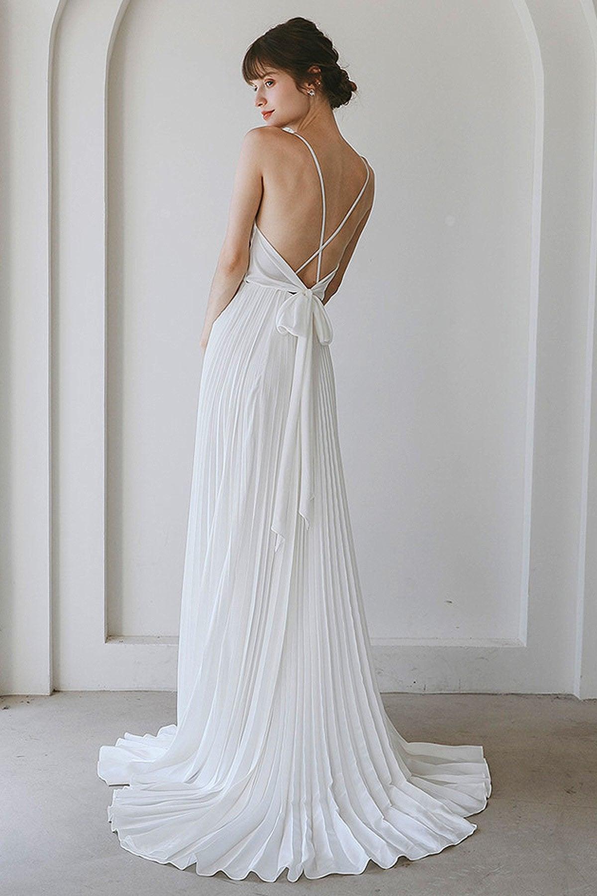 A-Line Sweep-Brush Train Crushed Material Wedding Dress CW3059 - COCOMELODY
