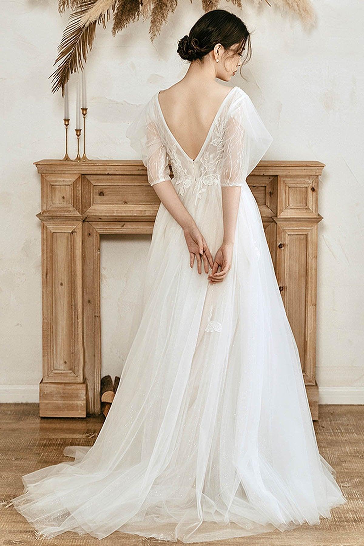 A-Line Sweep-Brush Train Lace Tulle Wedding Dress CW3061 - COCOMELODY