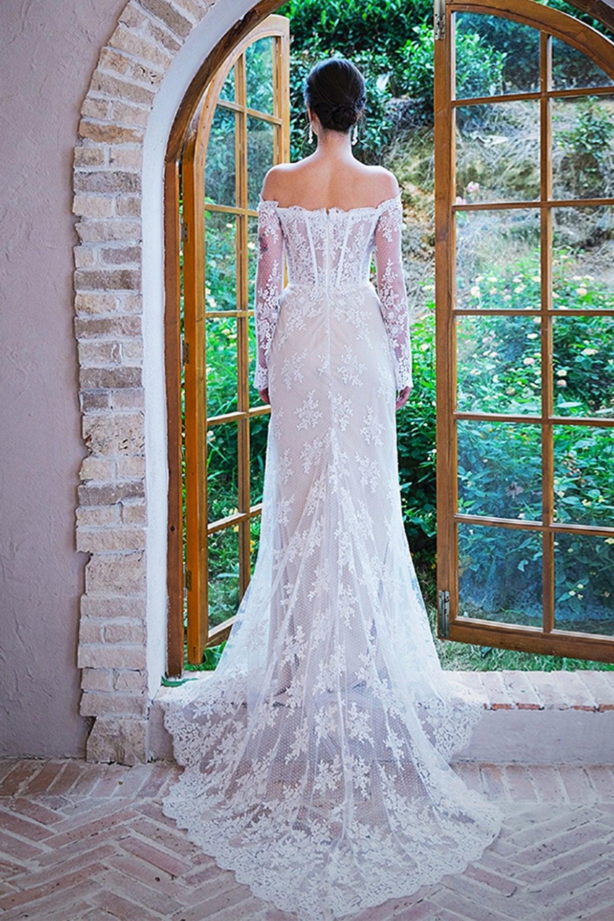 Trumpet-Mermaid Court Train Lace Tulle Wedding Dress CW3062 - COCOMELODY