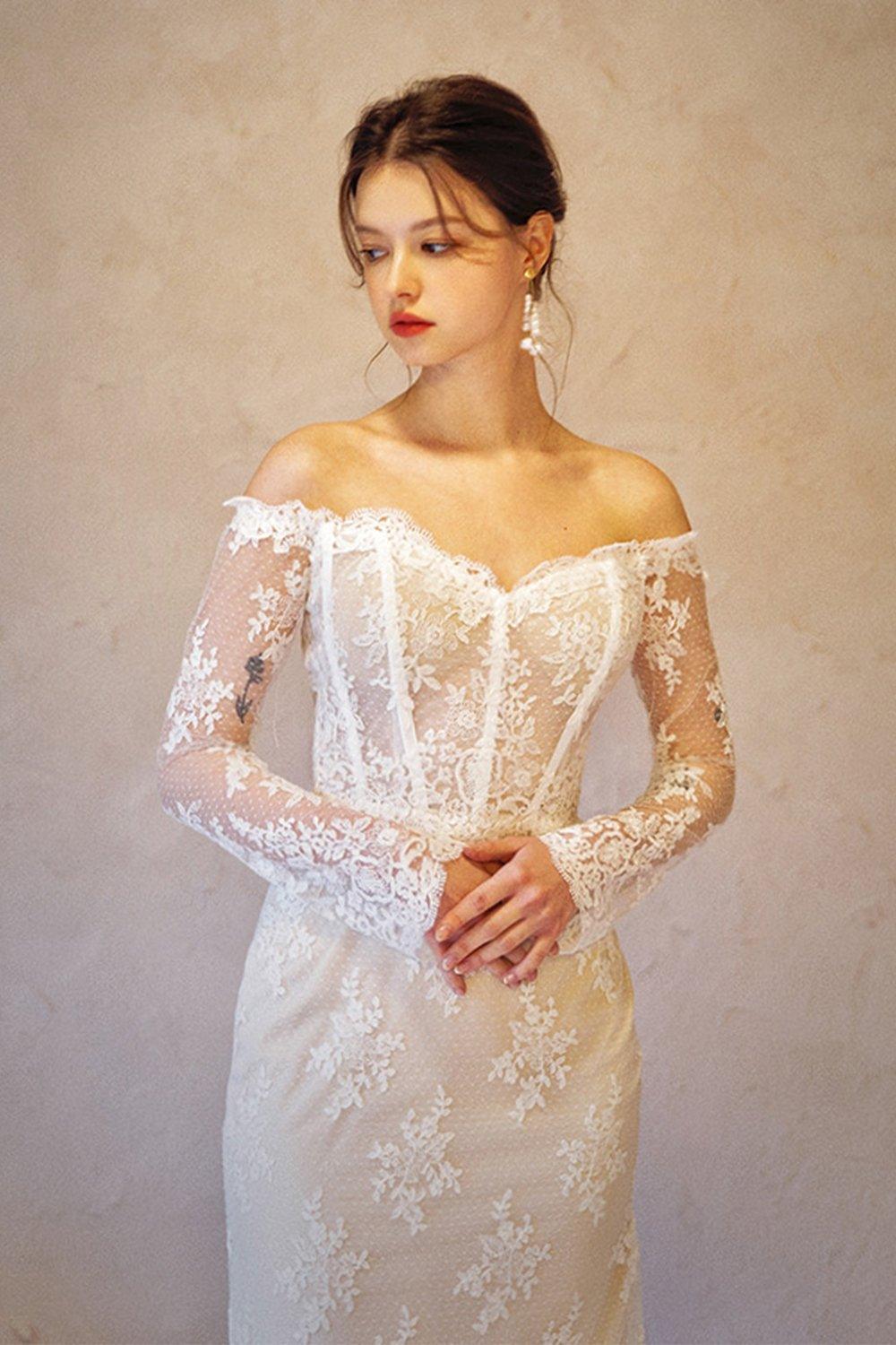 Trumpet-Mermaid Court Train Lace Tulle Wedding Dress CW3062 - COCOMELODY