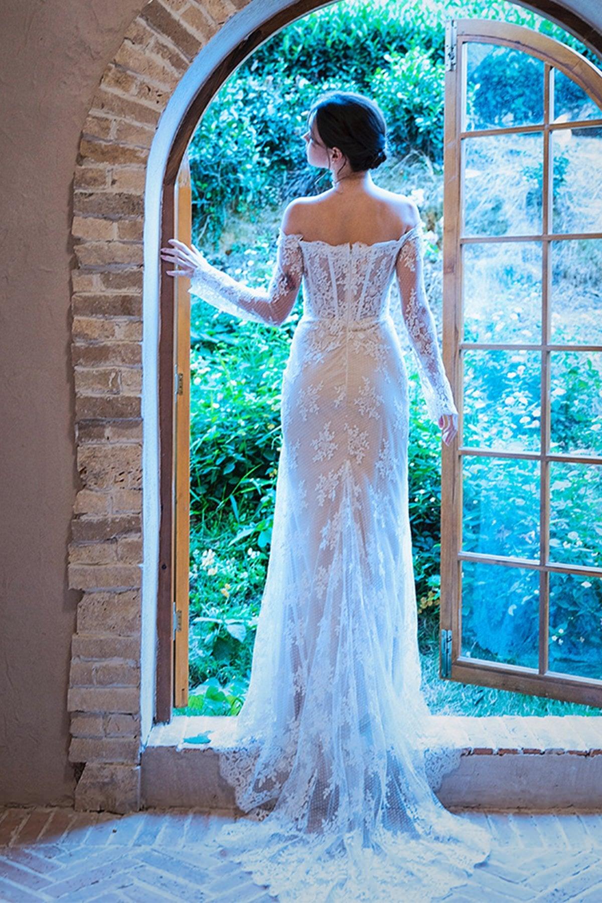 Trumpet-Mermaid Court Train Lace Tulle Wedding Dress CW3062 - COCOMELODY
