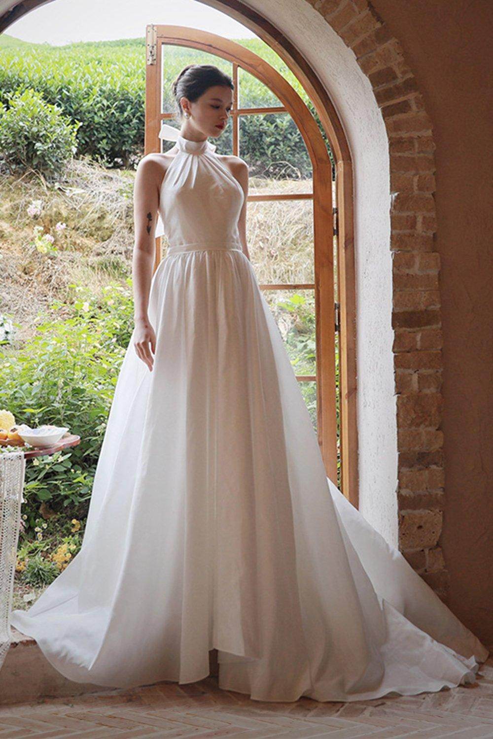 A-Line Halter Sweep-Brush Train Taffeta Wedding Dress COCOMELODY CW3064 A-Line Halter Sweep-Brush Train Taffeta Wedding Dress COCOMELODY CW3064
