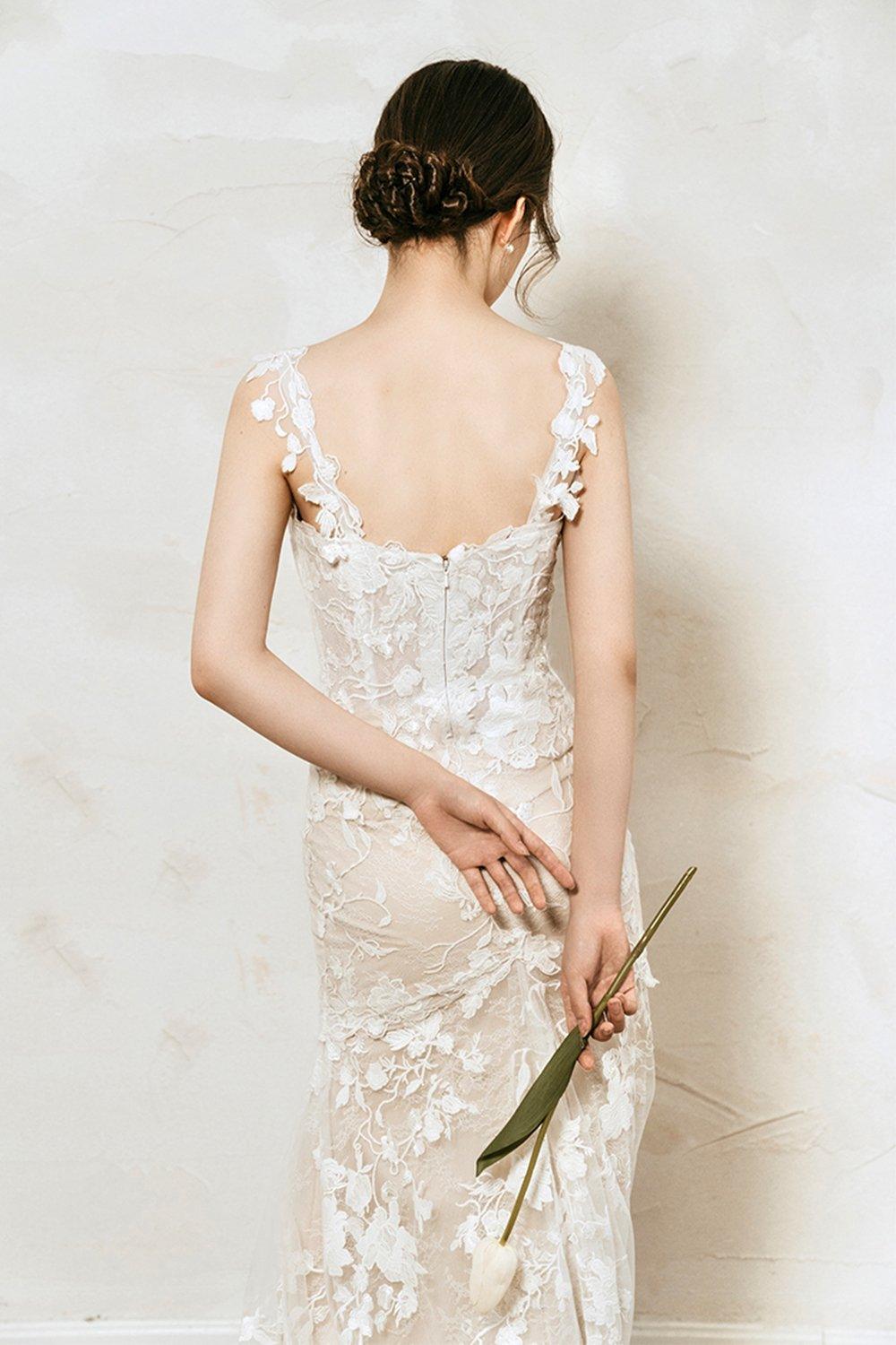 Sheath Sweep-Brush Train Lace Tulle Wedding Dress CW3068 - COCOMELODY