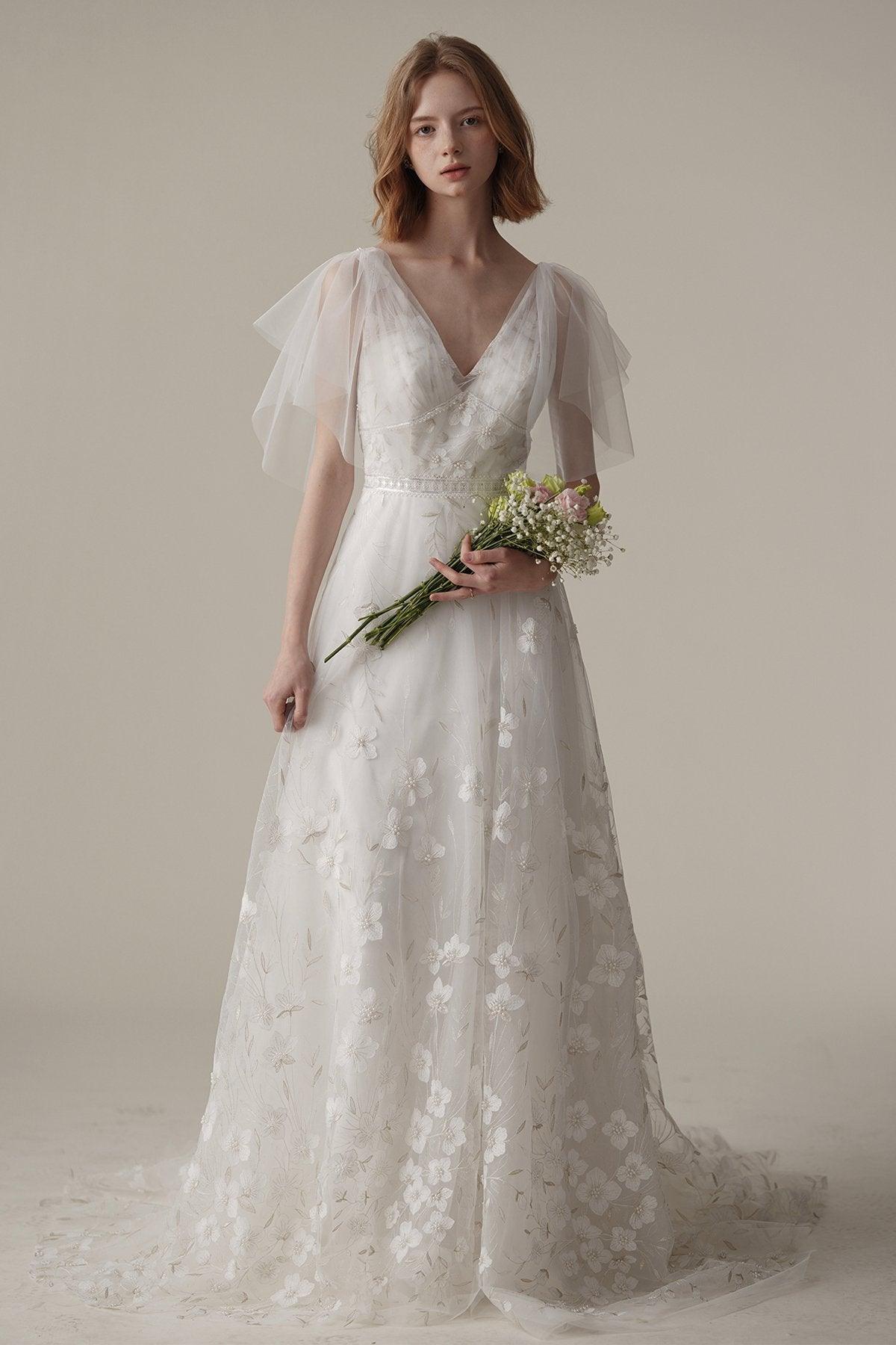 A-Line Sweep-Brush Train Lace Tulle Wedding Dress CW3085 - COCOMELODY