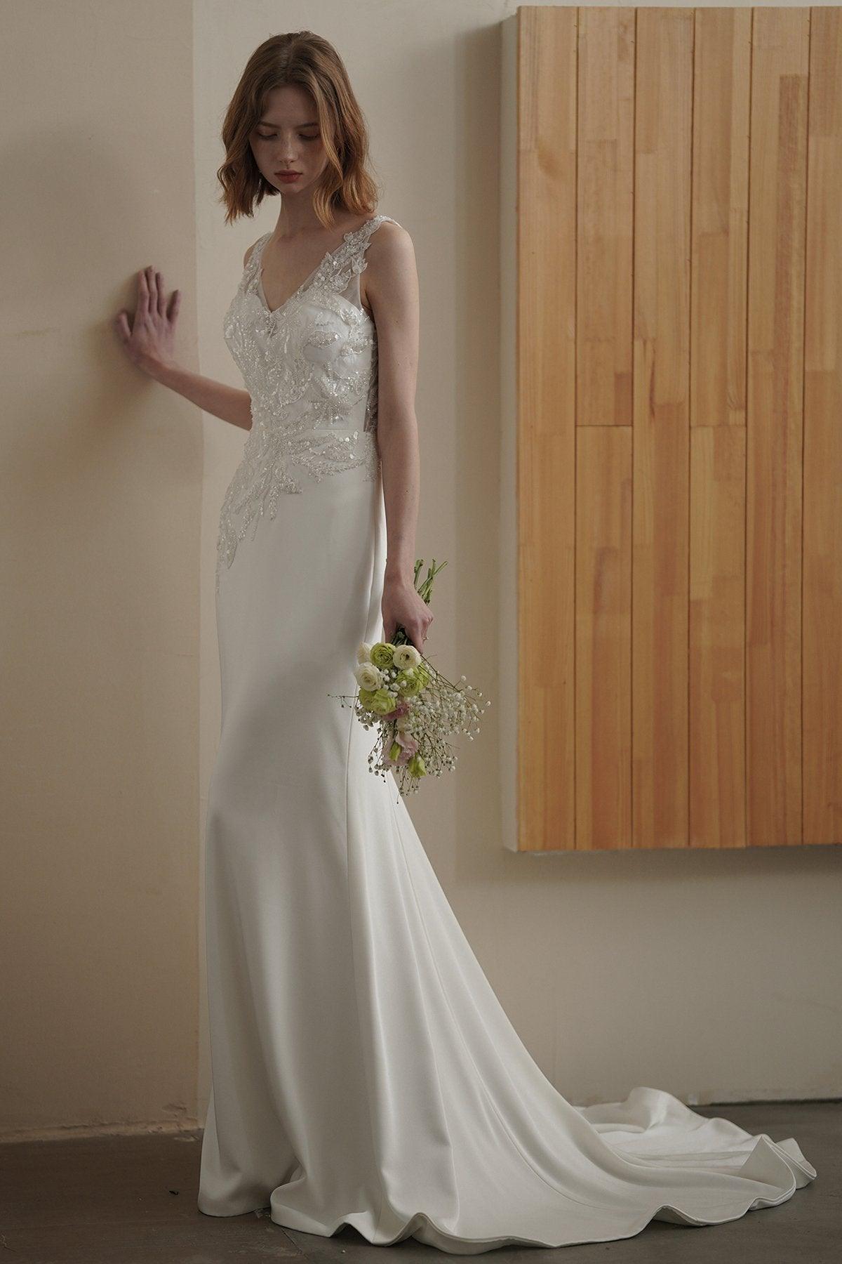 Trumpet-Mermaid Court Train Lace Satin Wedding Dress CW3089 - COCOMELODY