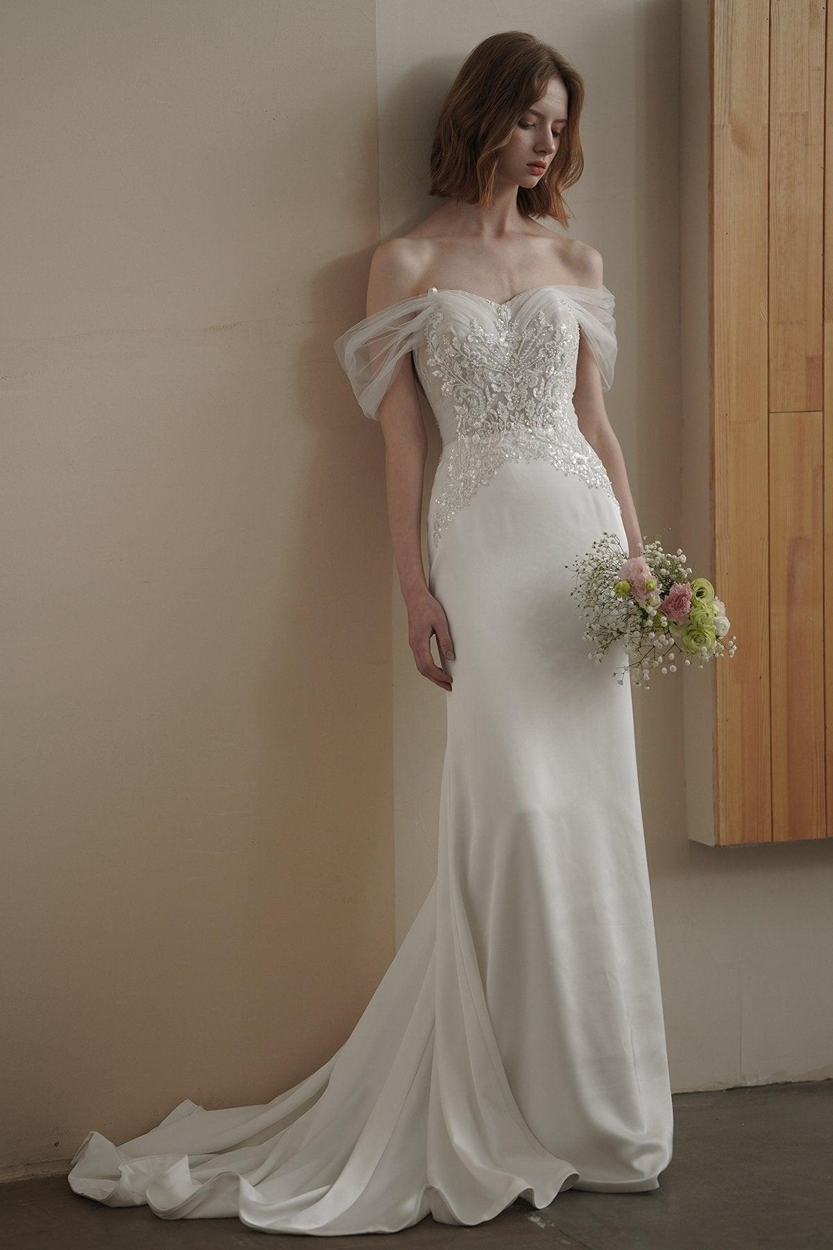 Trumpet-Mermaid Court Train Satin Wedding Dress CW3091 - COCOMELODY