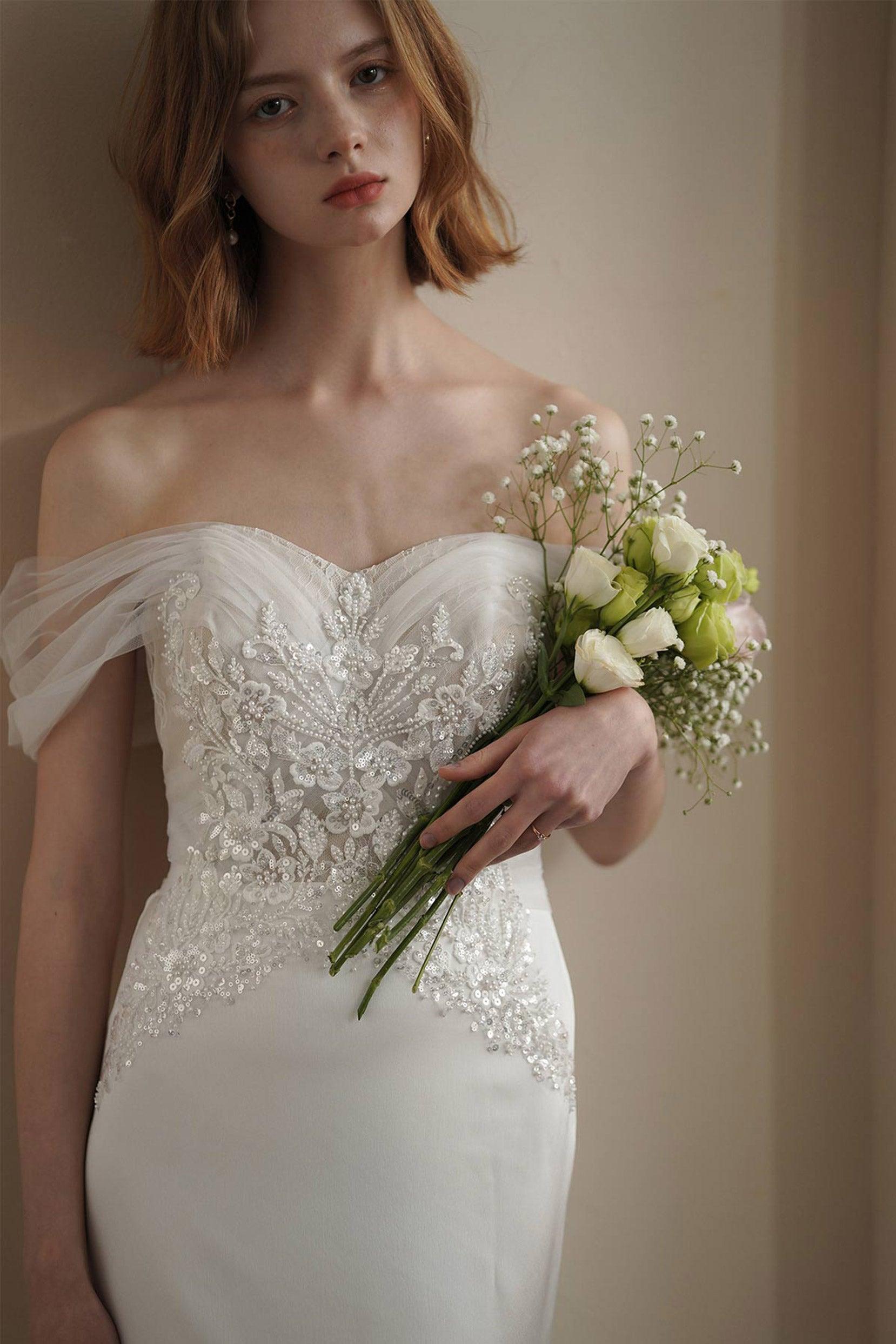 Trumpet-Mermaid Court Train Satin Wedding Dress CW3091 - COCOMELODY