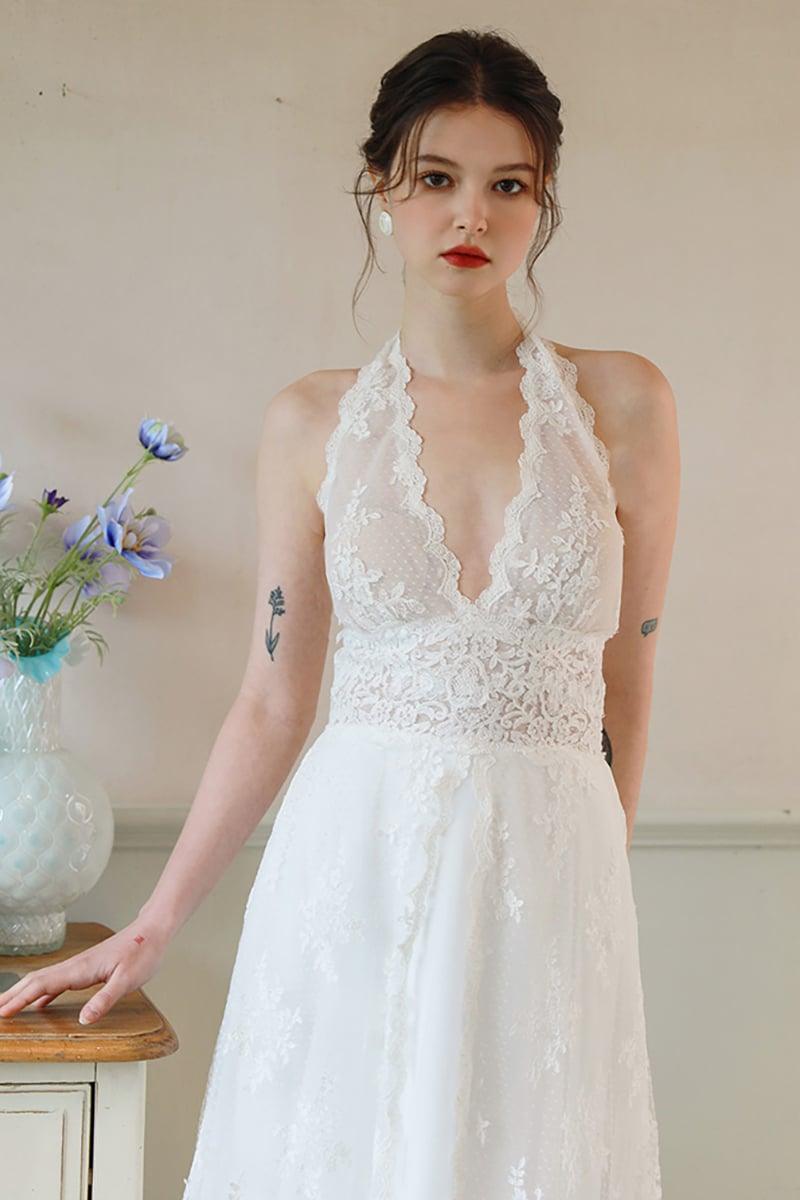 A-Line Sweep-Brush Train Lace Tulle Wedding Dress CW3097 - COCOMELODY