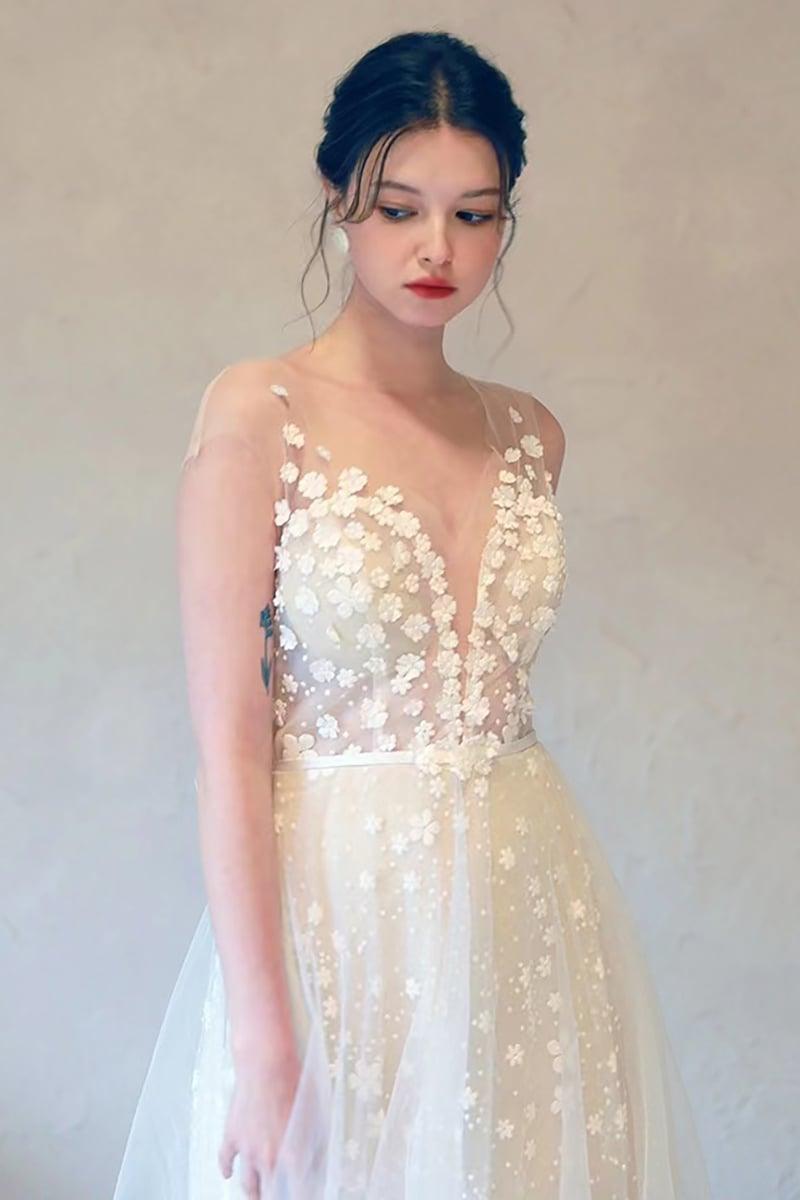 A-Line Sweep-Brush Train Lace Tulle Wedding Dress CW3099 - COCOMELODY