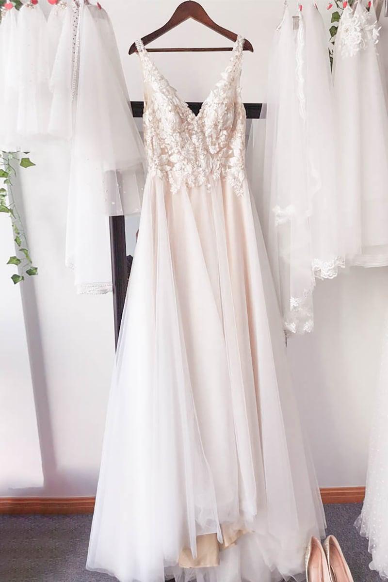A-Line Sweep-Brush Train Lace Tulle Wedding Dress CW3108 - COCOMELODY