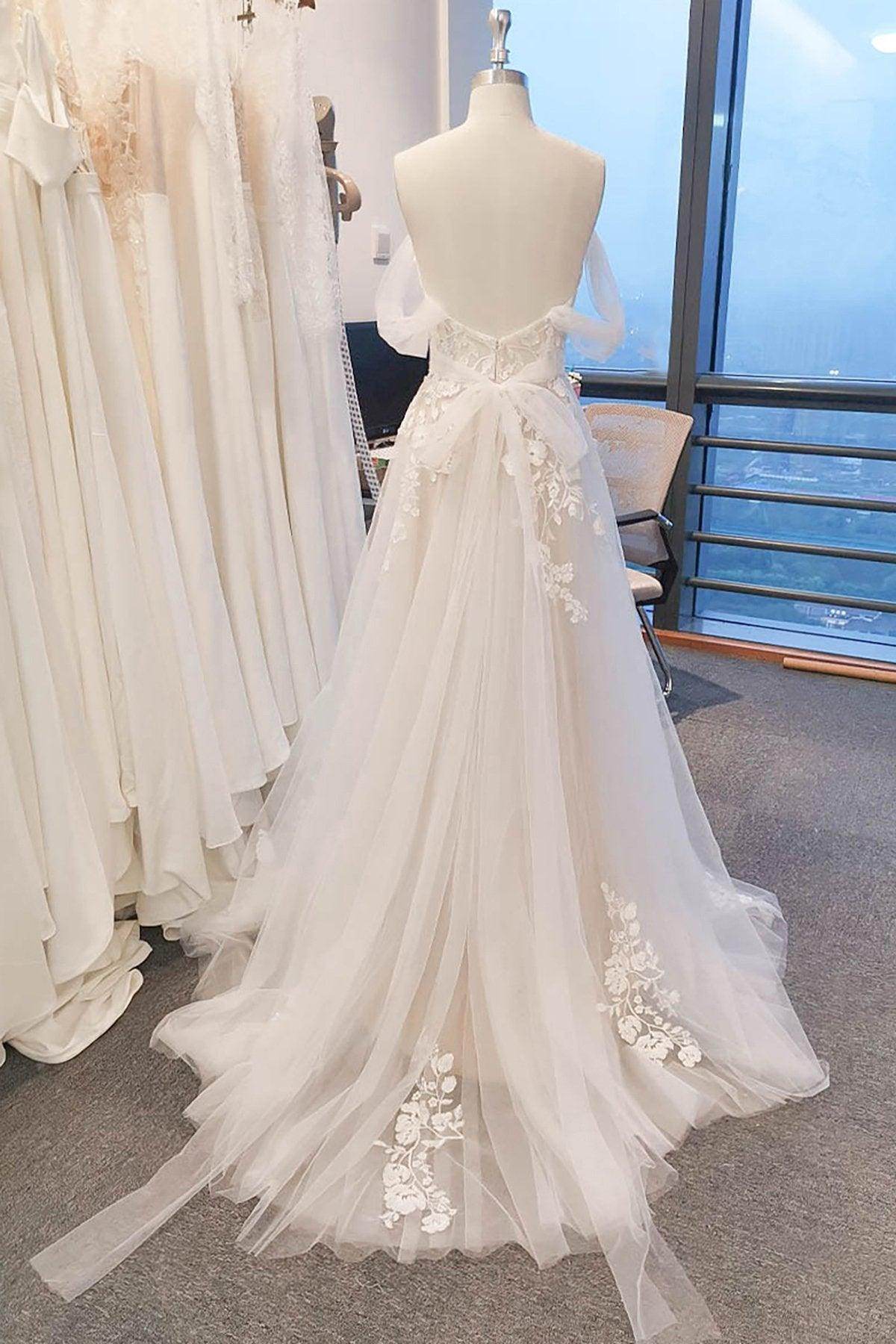 A-Line Sweep-Brush Train Lace Tulle Beach Wedding Dress Appliques Off The Shoulder COCOMELODY CW3114 A-Line Sweep-Brush Train Lace Tulle Beach Wedding Dress Appliques Off The Shoulder COCOMELODY CW3114