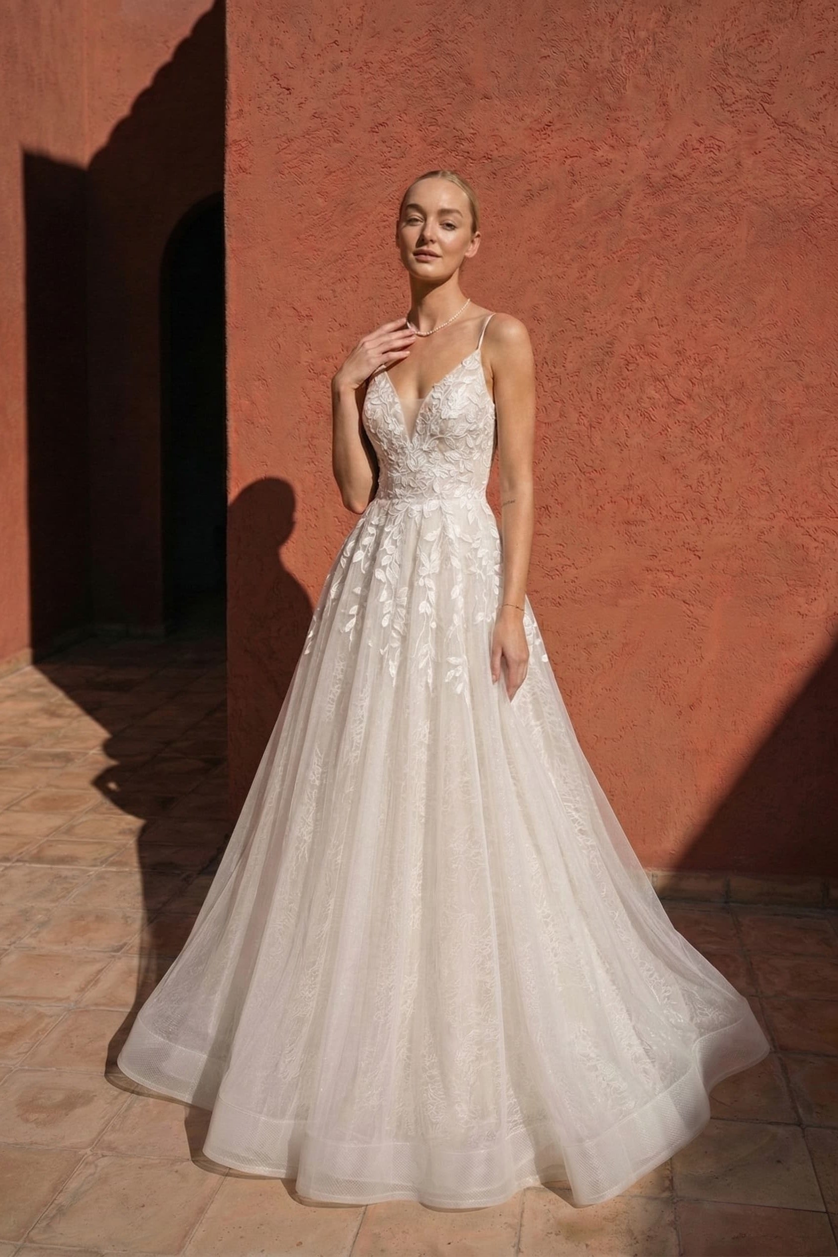 A-Line V-Neck Tulle Spaghetti Straps Romantic Wedding Dress with