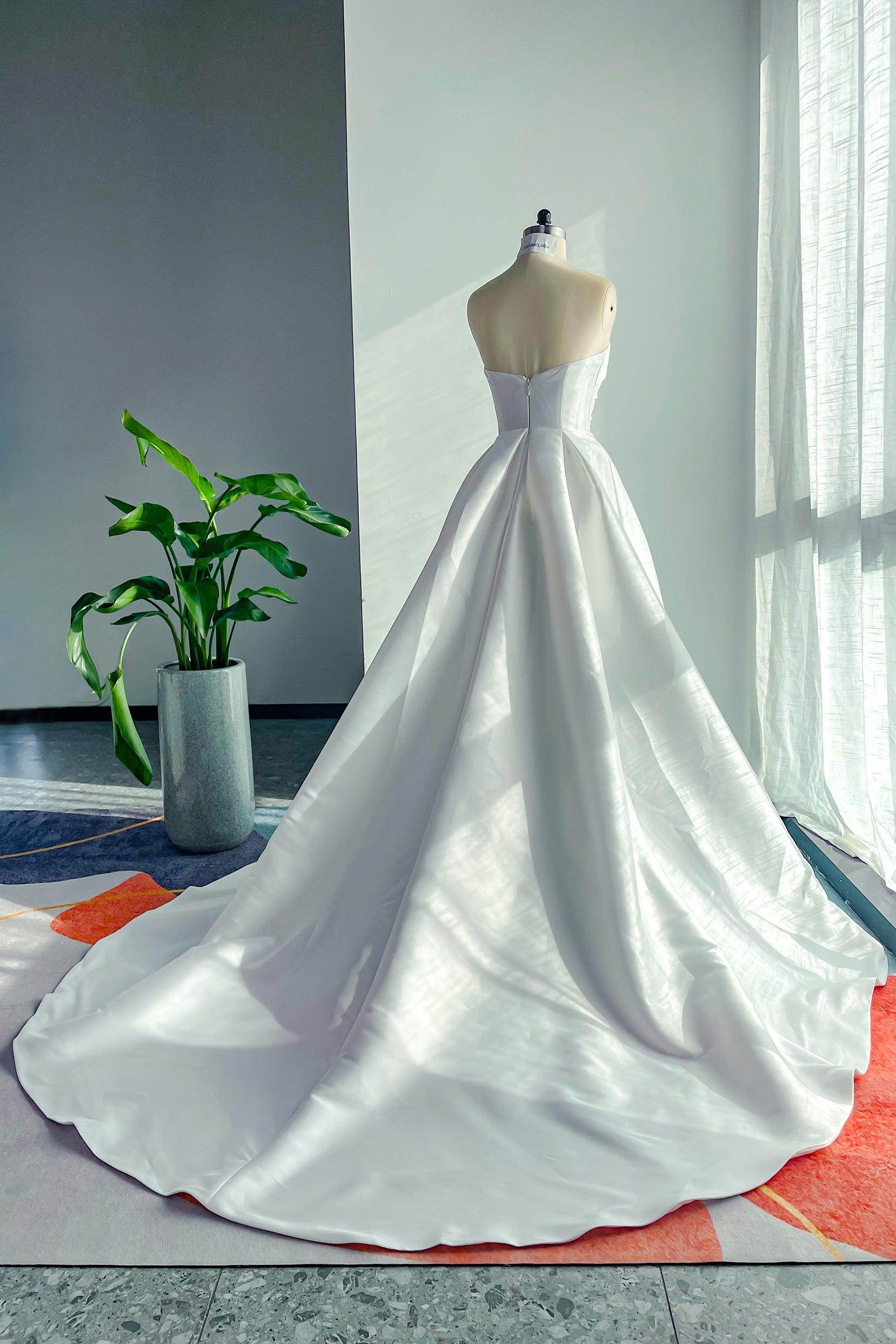 COCOMELODY Sweetheart Sleeveless A-Line Wedding Dress COCOMELODY CW3124, 35 Days / Ivory / Custom Size COCOMELODY Sweetheart Sleeveless A-Line Wedding Dress COCOMELODY CW3124, 35 Days / Ivory / Custom Size