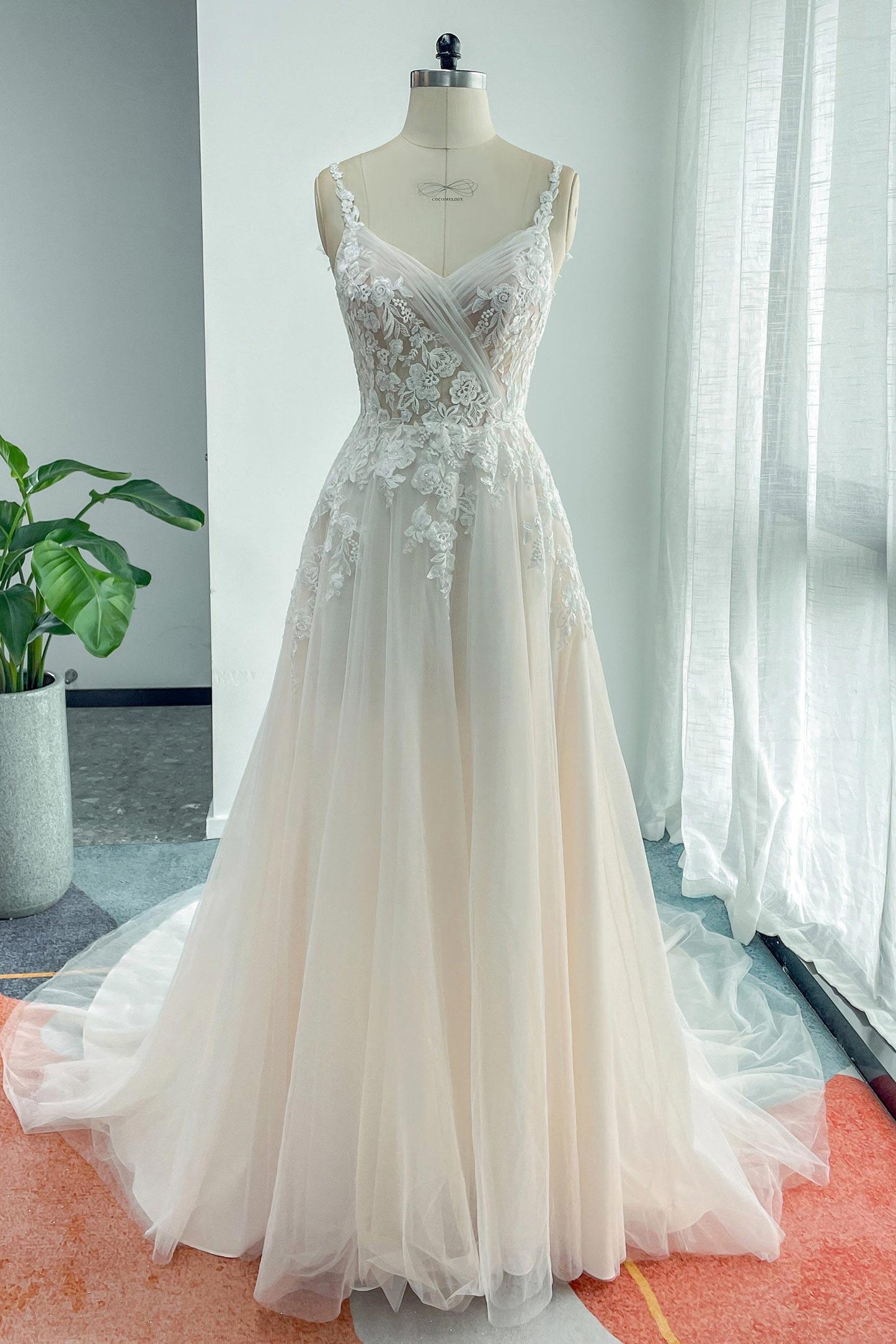 A-Line Chapel Train Lace Tulle Wedding Dress CW3127