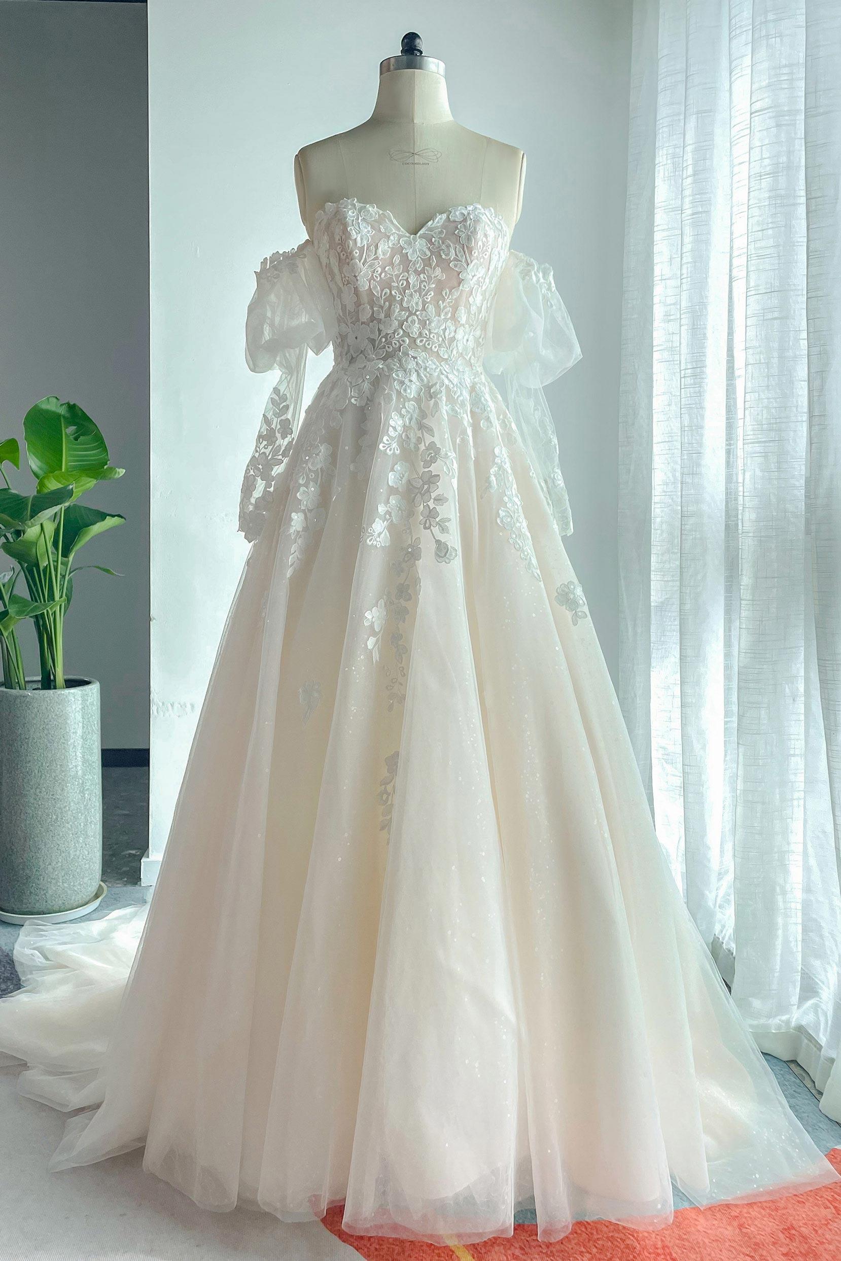 A-Line Chapel Train Lace Tulle Wedding Dress CW3128 - COCOMELODY