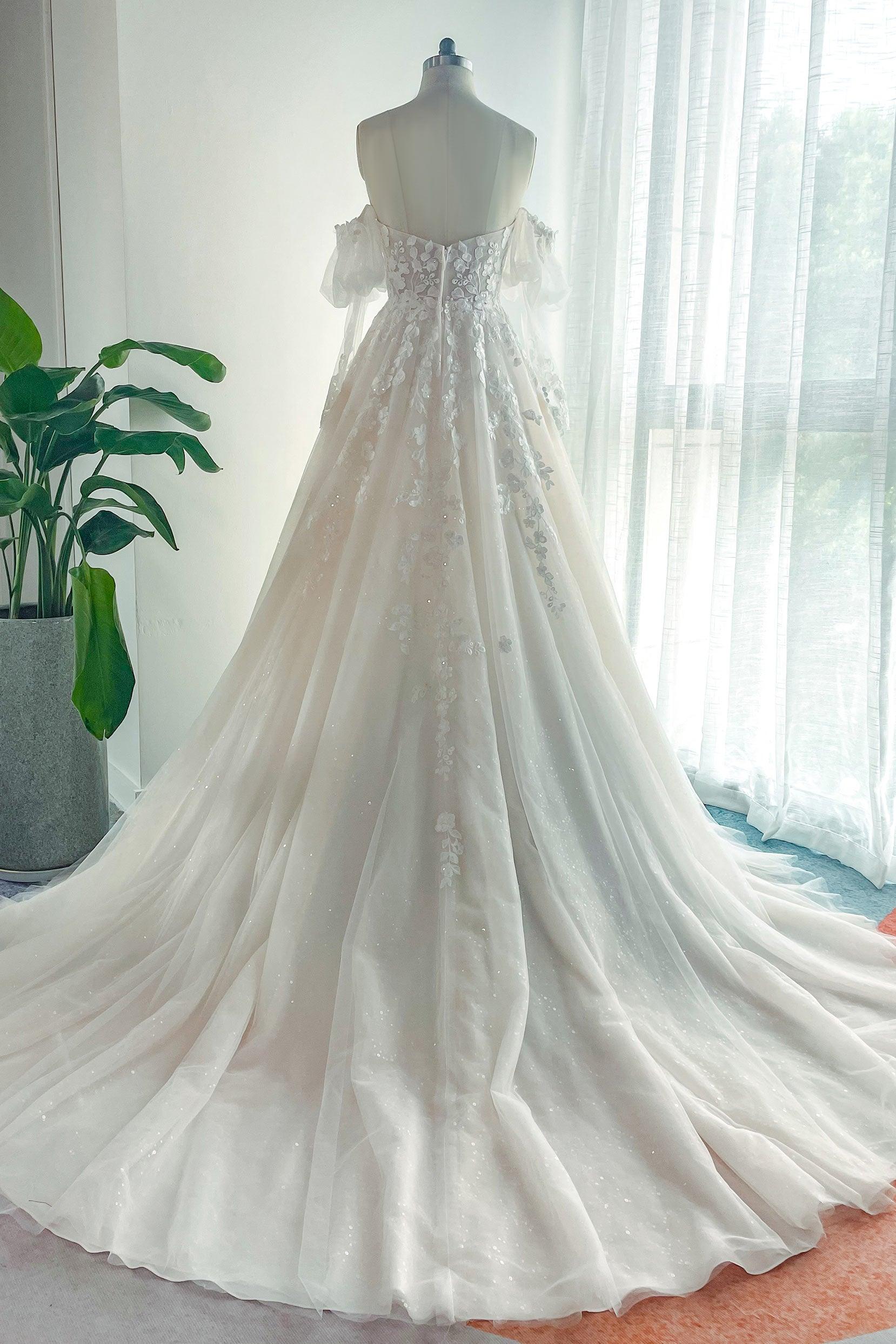 A-Line Chapel Train Lace Tulle Wedding Dress CW3128 - COCOMELODY