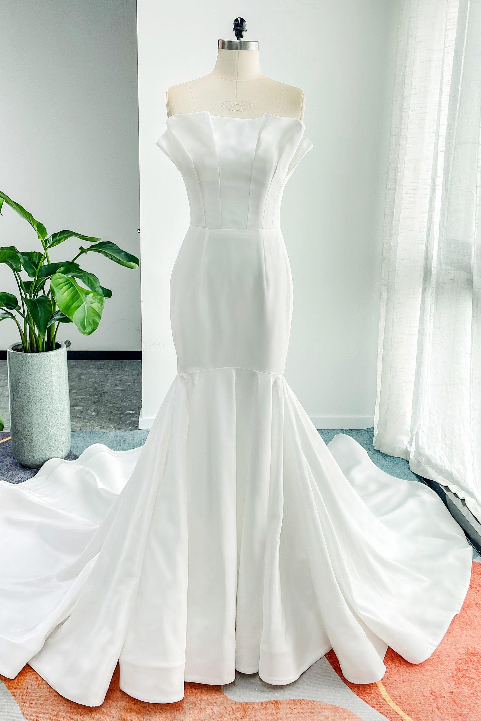 Trumpet-Mermaid Court Train Taffeta Wedding Dress CW3131 - COCOMELODY