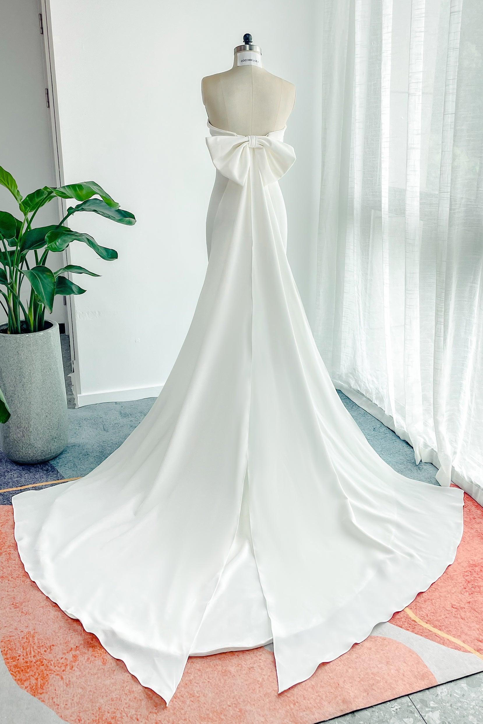 Trumpet-Mermaid Court Train Stretch Satin Wedding Dress CW3132 - COCOMELODY
