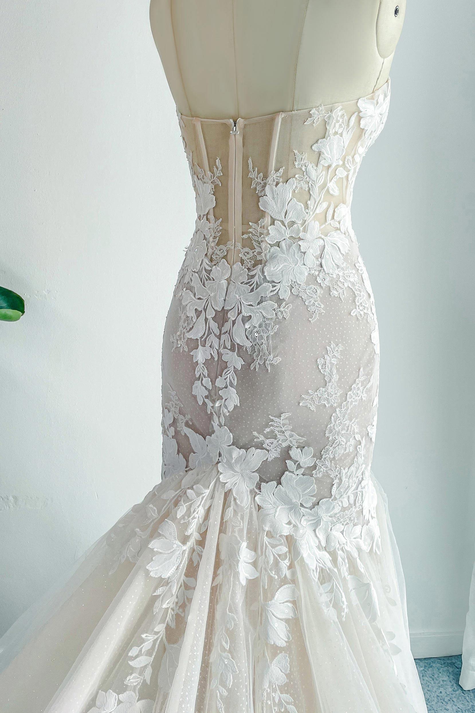 Trumpet-Mermaid Chapel Train Lace Tulle Wedding Dress CW3133 - COCOMELODY