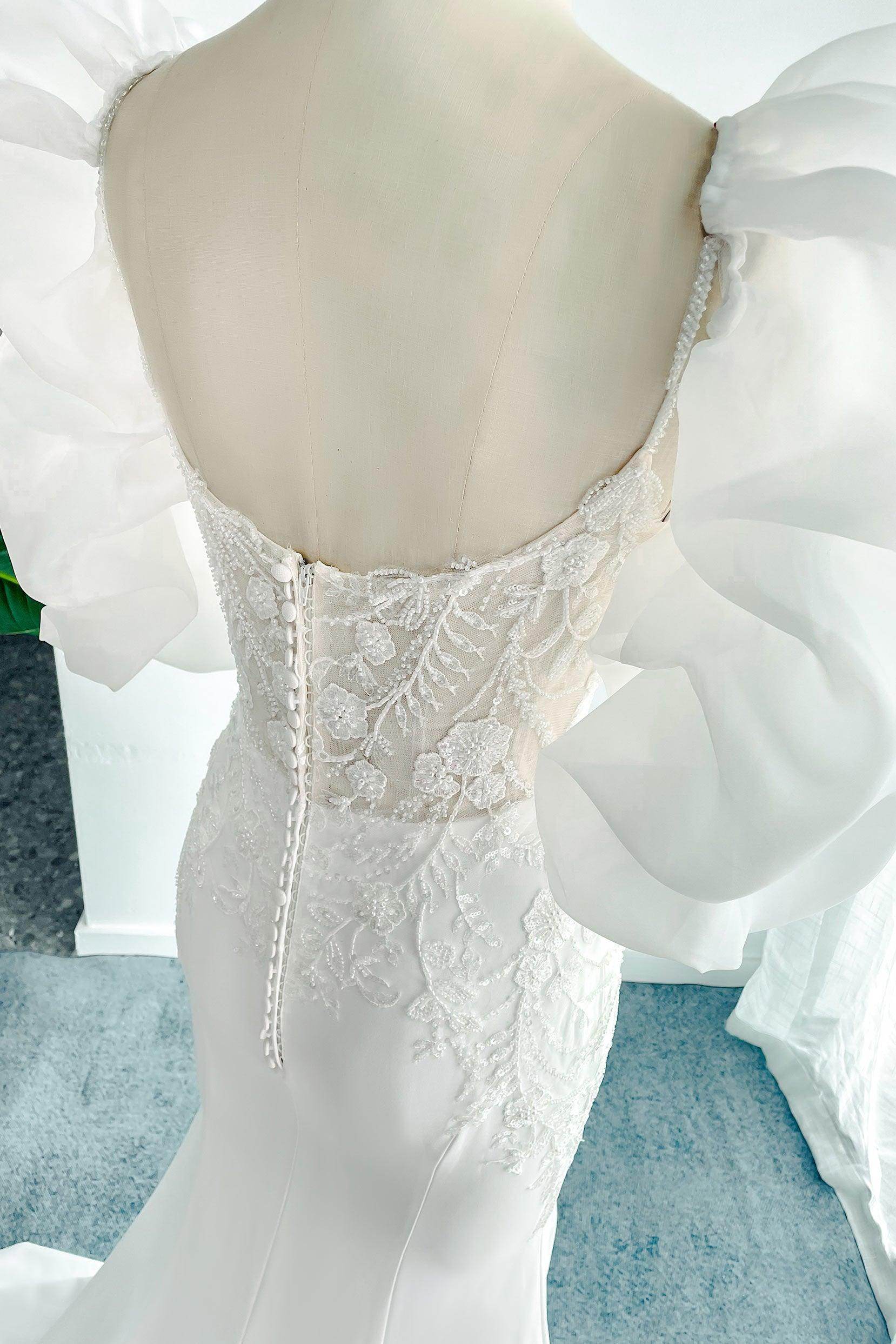 Trumpet-Mermaid Court Train Lace Stretch Satin Wedding Dress COCOMELODY CW3137, 35 Days / As Picture:Ivory/Sand / US6-UK8-EUR36 Trumpet-Mermaid Court Train Lace Stretch Satin Wedding Dress COCOMELODY CW3137, 35 Days / As Picture:Ivory/Sand / US6-UK8-EUR36