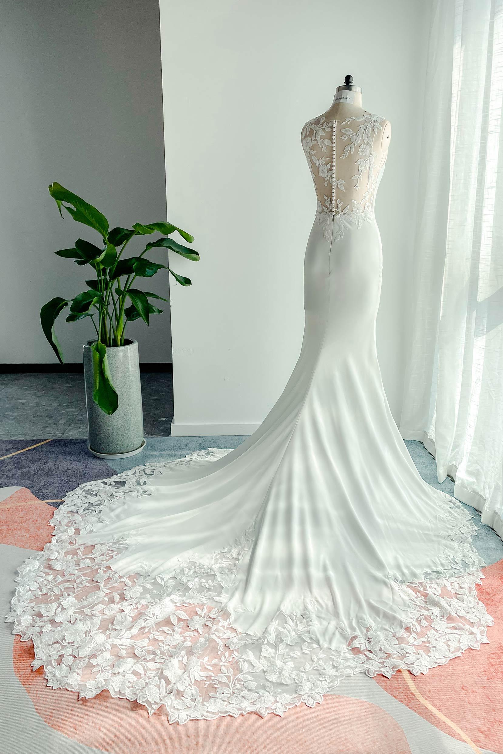 Trumpet-Mermaid Court Train Lace Stretch Satin Wedding Dress CW3138 - COCOMELODY