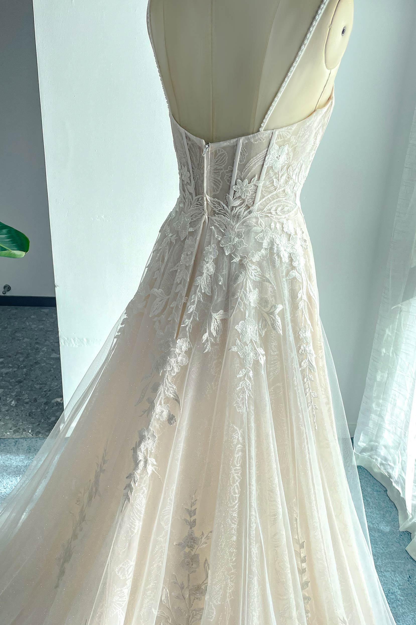A-Line Court Train Lace Tulle Wedding Dress CW3140 - COCOMELODY