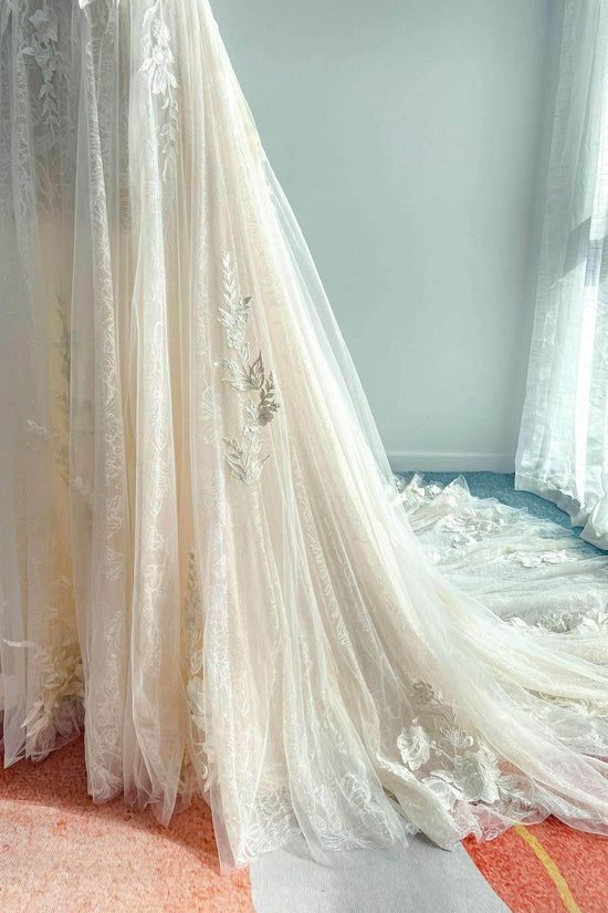 A-Line Floor Length Lace Tulle Wedding Dress CW2708 main image 1