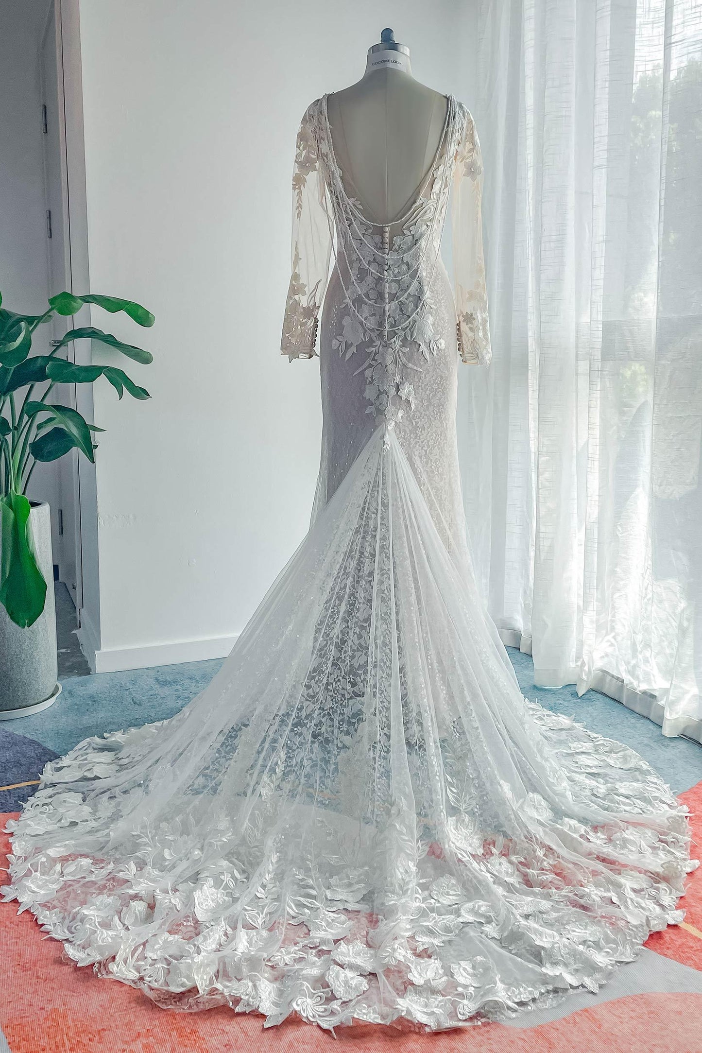 Trumpet-Mermaid Court Train Lace Tulle Wedding Dress CW3143 - COCOMELODY