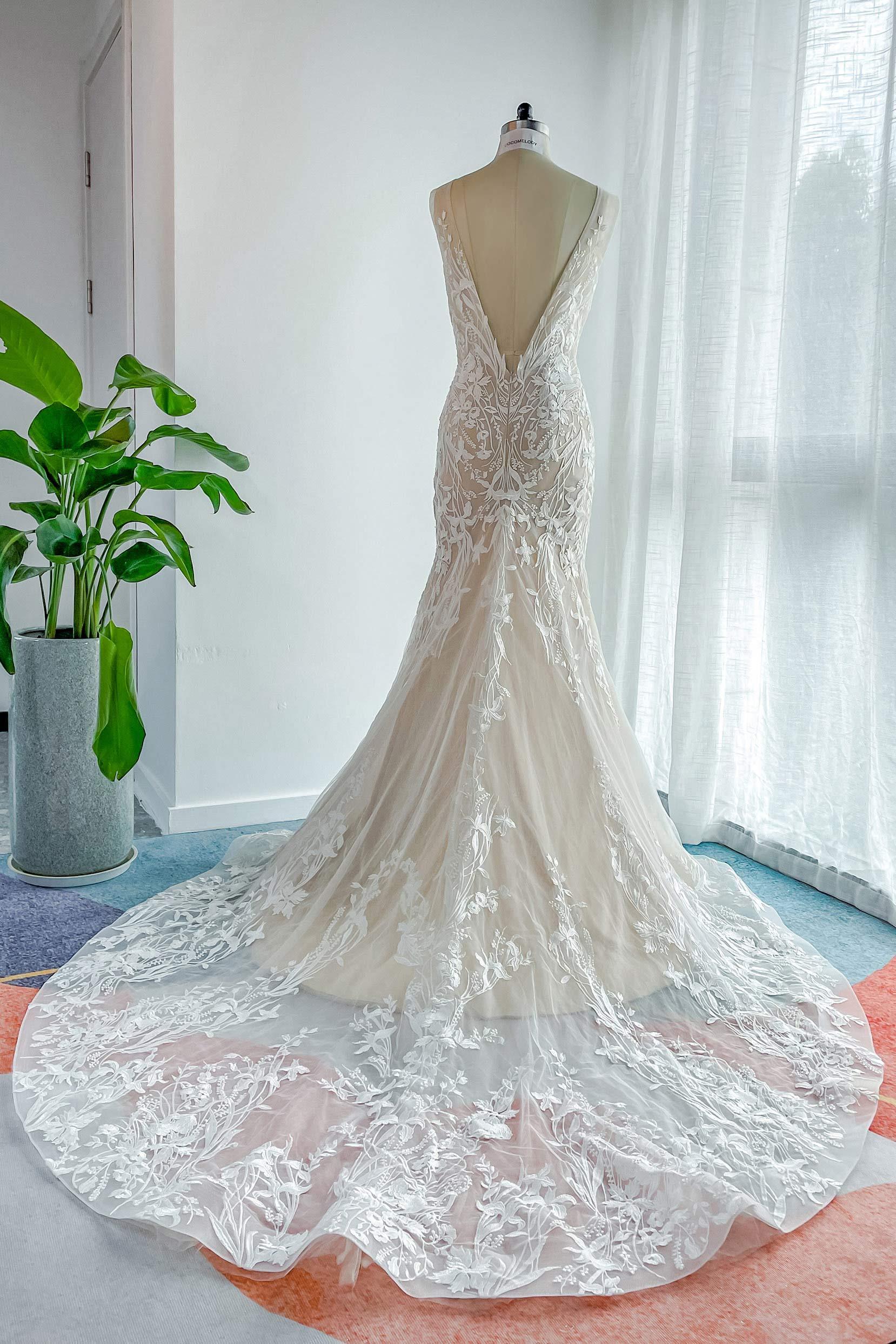 Trumpet-Mermaid Court Train Lace Tulle Wedding Dress CW3144 - COCOMELODY