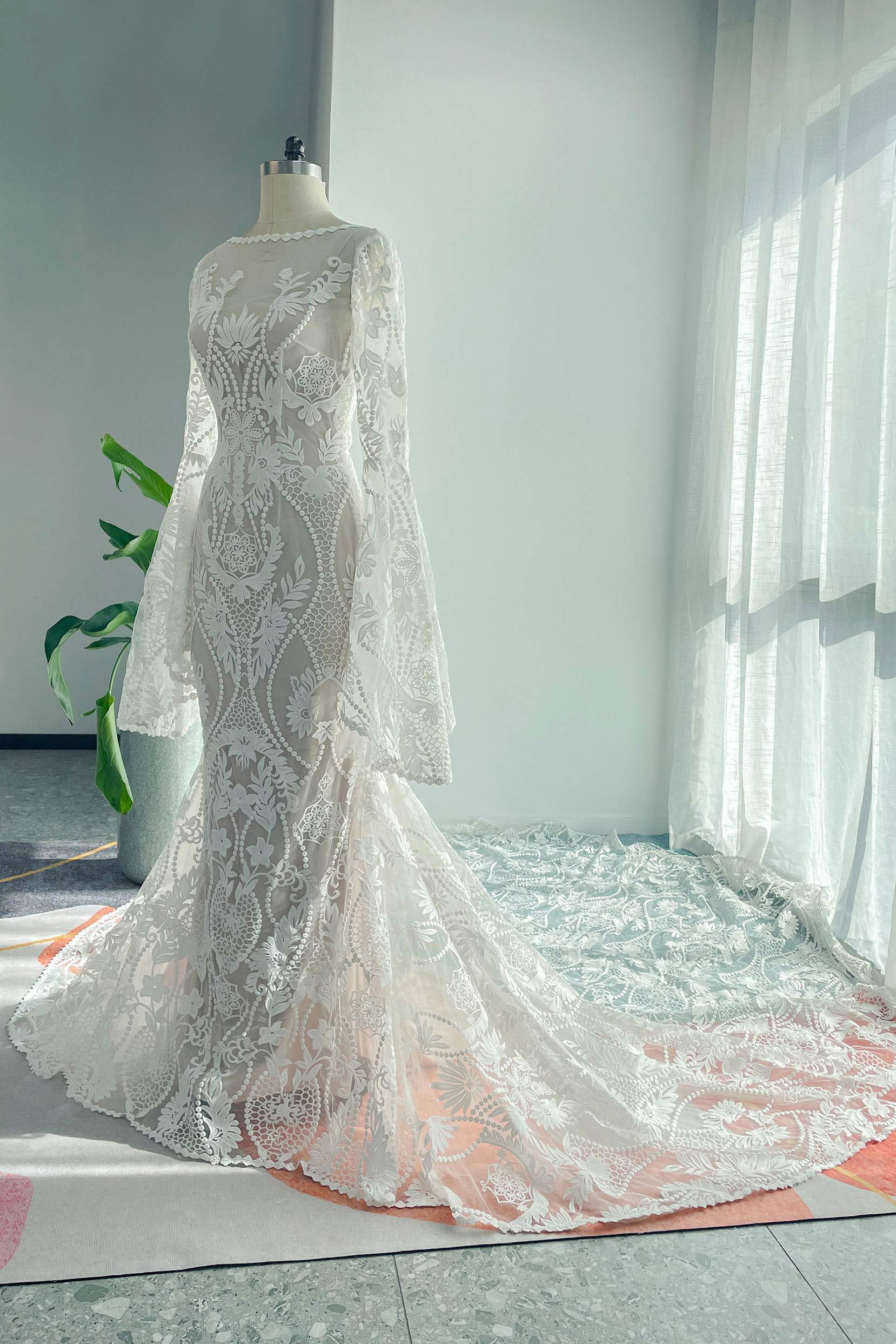 Trumpet-Mermaid Chapel Train Lace Tulle Wedding Dress CW3146 - COCOMELODY