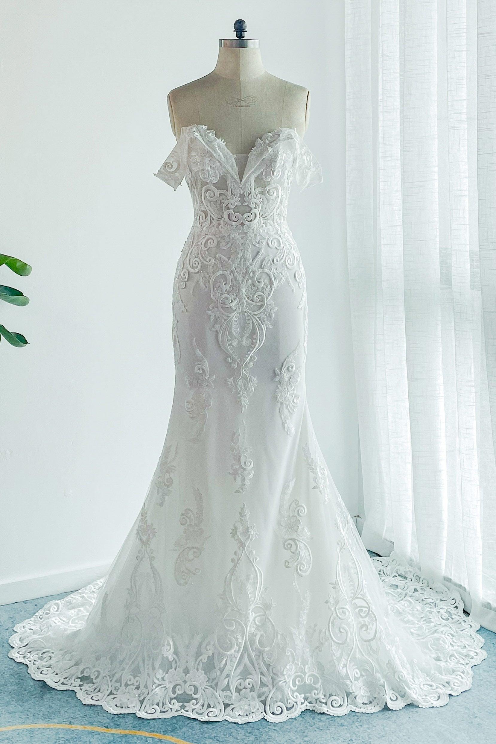 Trumpet-Mermaid Chapel Train Lace Tulle Wedding Dress CW3149 - COCOMELODY