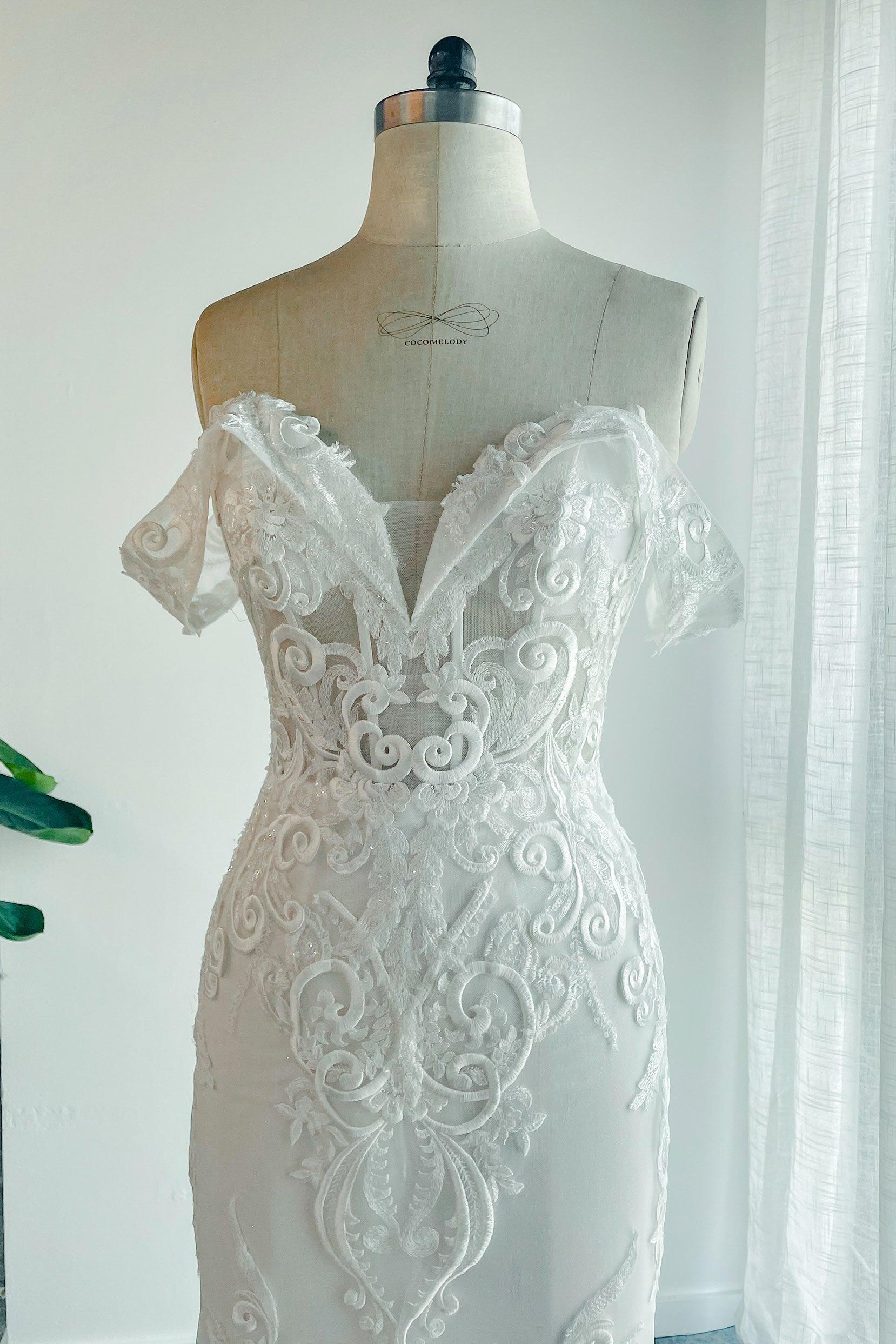 Trumpet-Mermaid Chapel Train Lace Tulle Wedding Dress CW3149 - COCOMELODY