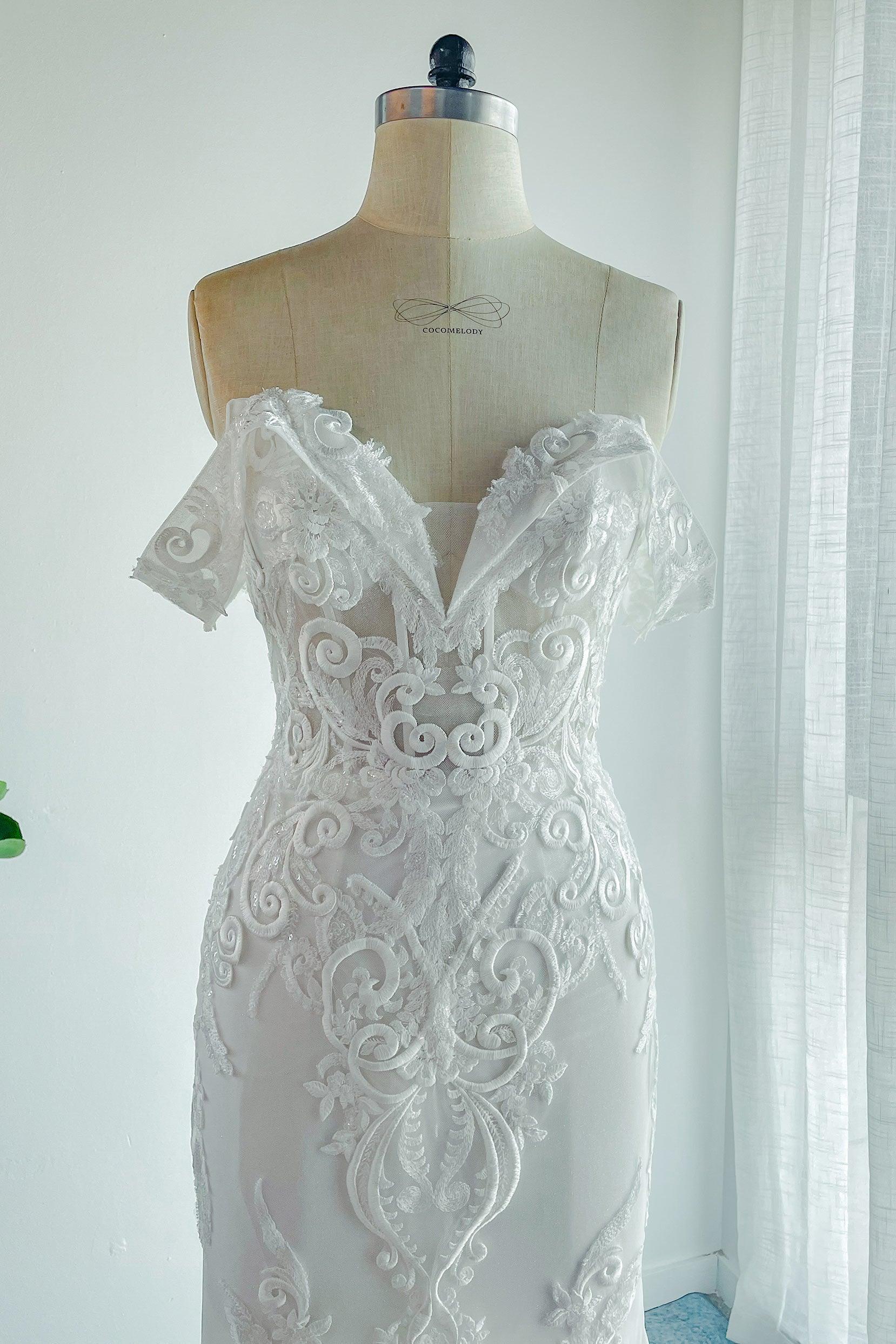 Trumpet-Mermaid Chapel Train Lace Tulle Wedding Dress CW3149 - COCOMELODY