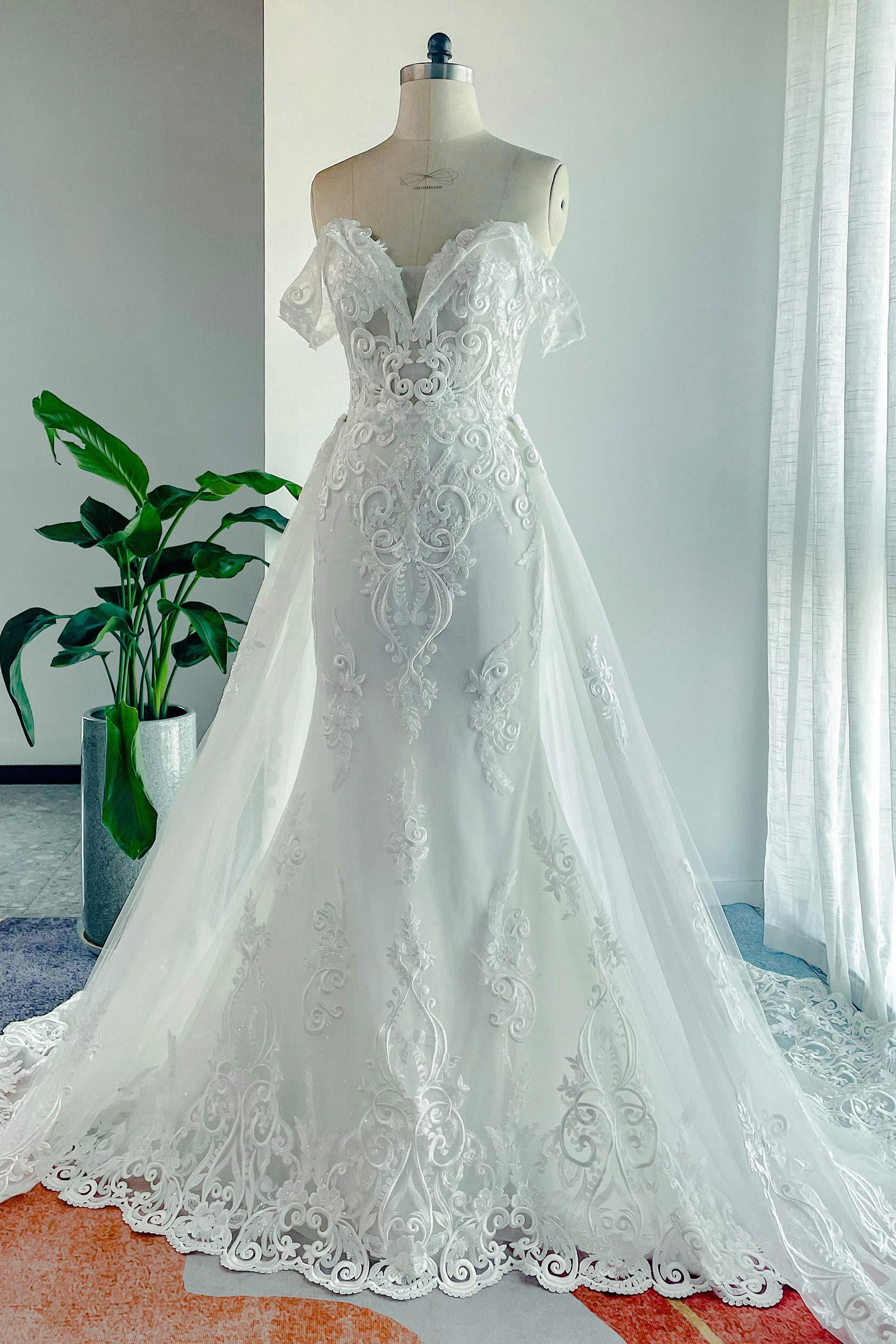 Trumpet-Mermaid Chapel Train Lace Tulle Wedding Dress CW3149 - COCOMELODY