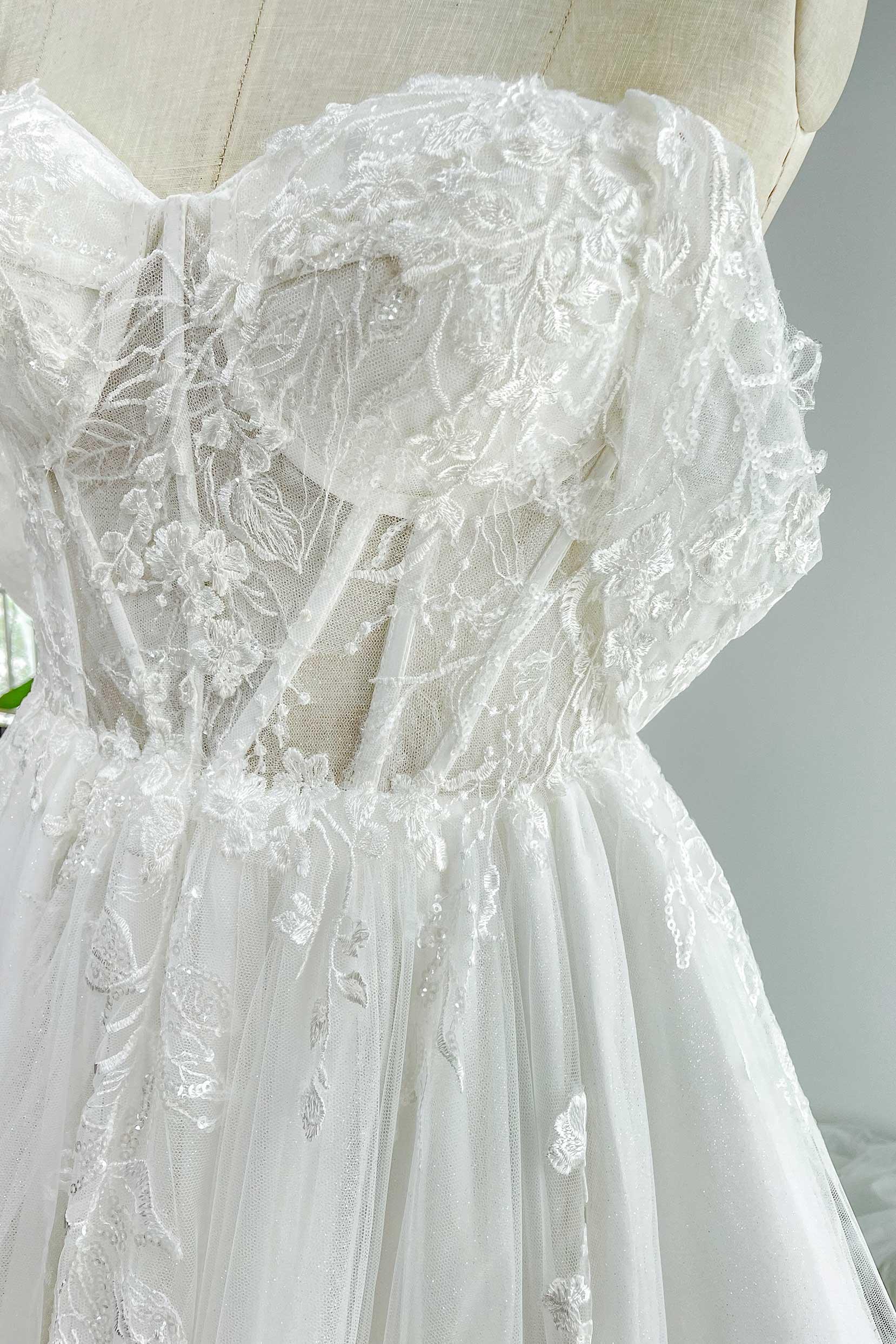 A-Line Cathedral Train Lace Tulle Wedding Dress CW3150 - COCOMELODY