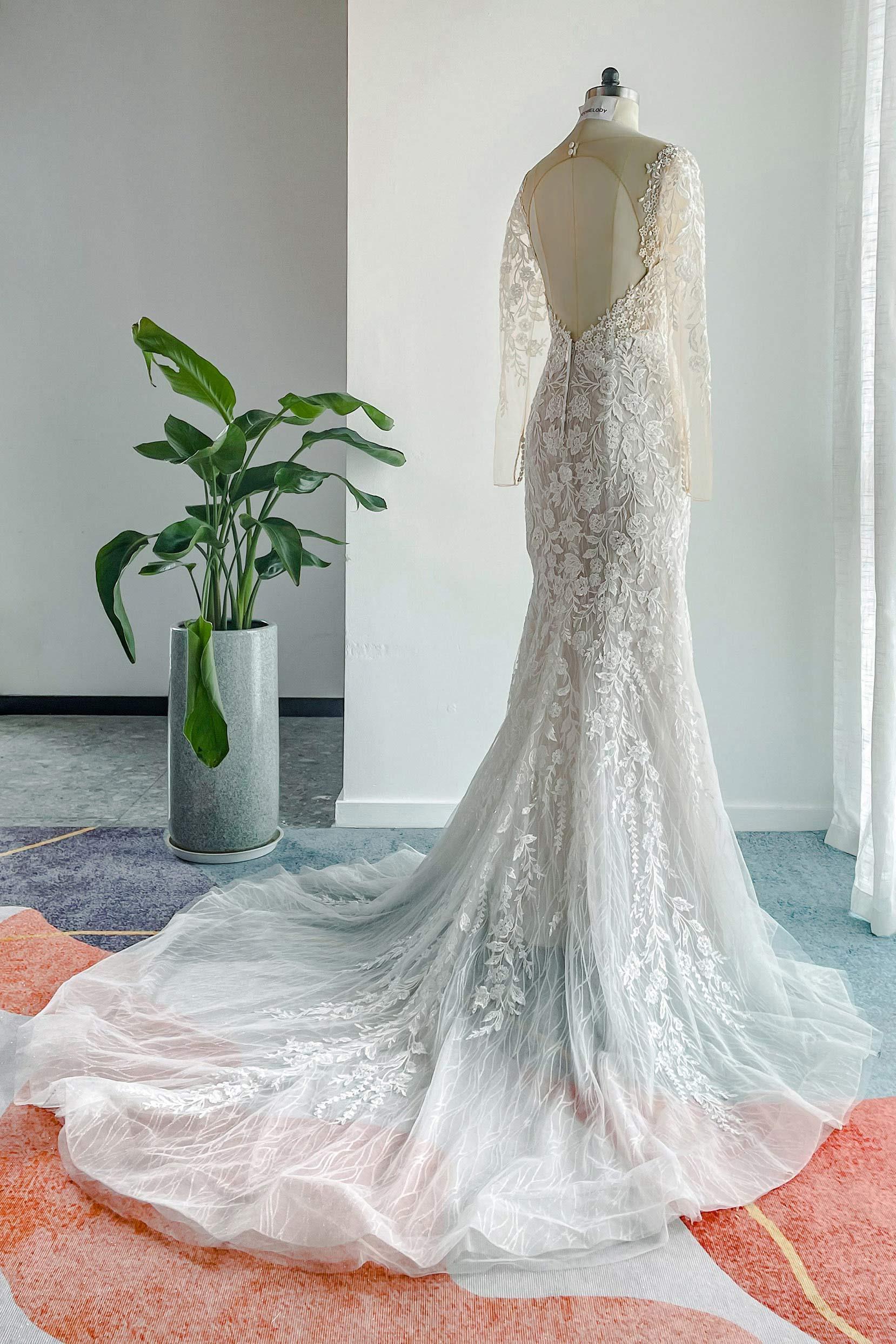 Trumpet-Mermaid Chapel Train Lace Tulle Wedding Dress CW3152 - COCOMELODY
