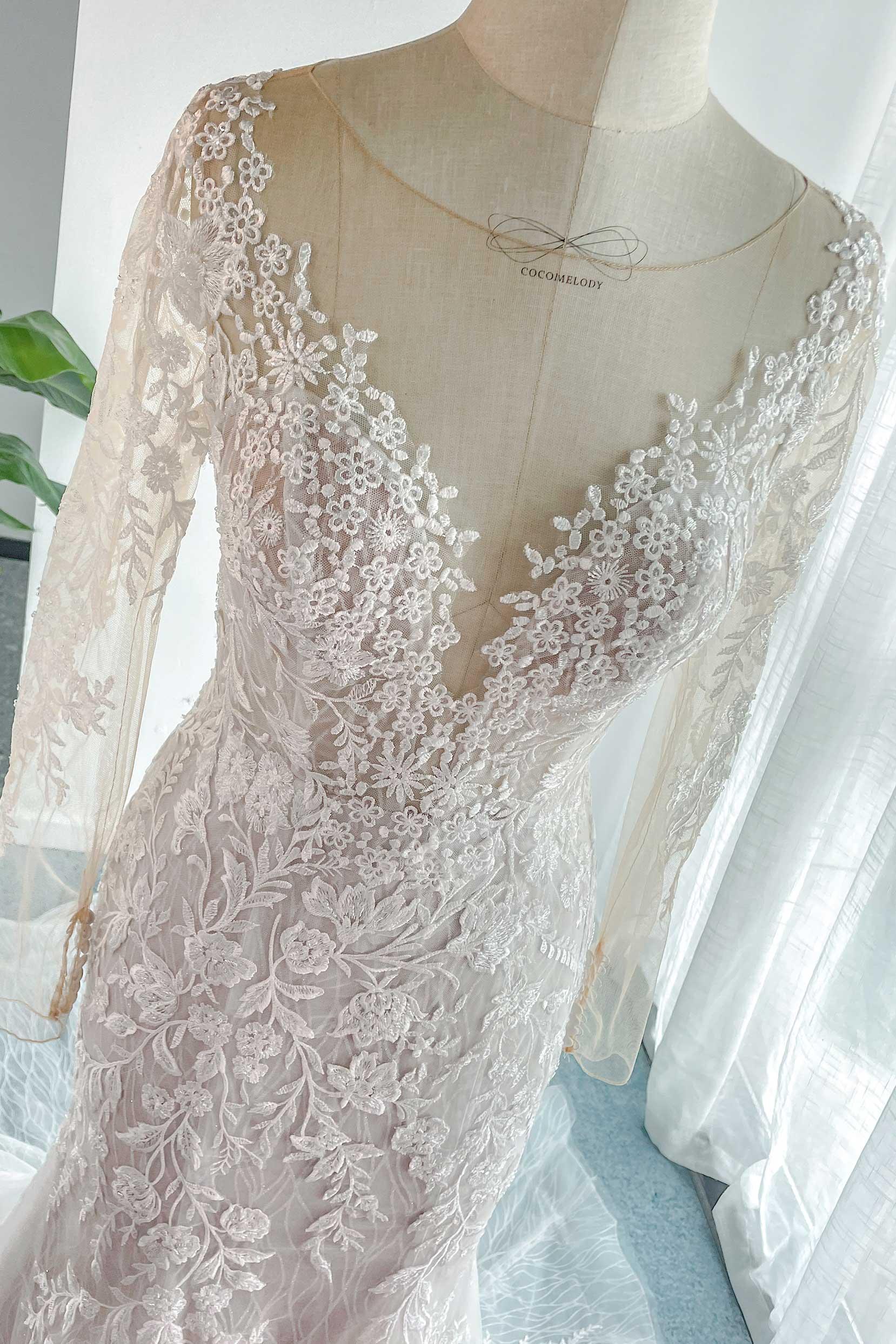 Trumpet-Mermaid Chapel Train Lace Tulle Wedding Dress CW3152 - COCOMELODY