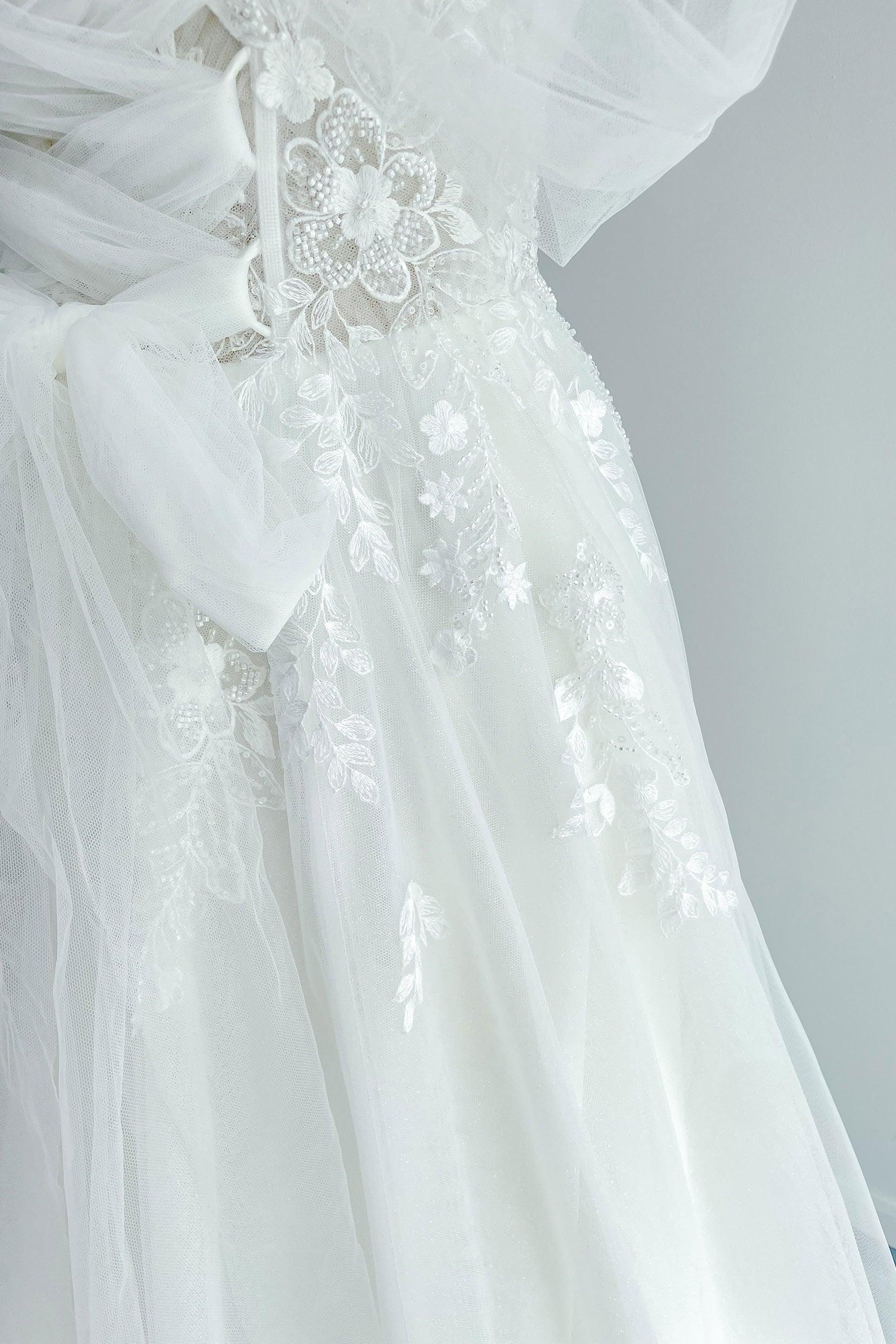 A-Line Court Train Lace Tulle Wedding Dress CW3155 - COCOMELODY