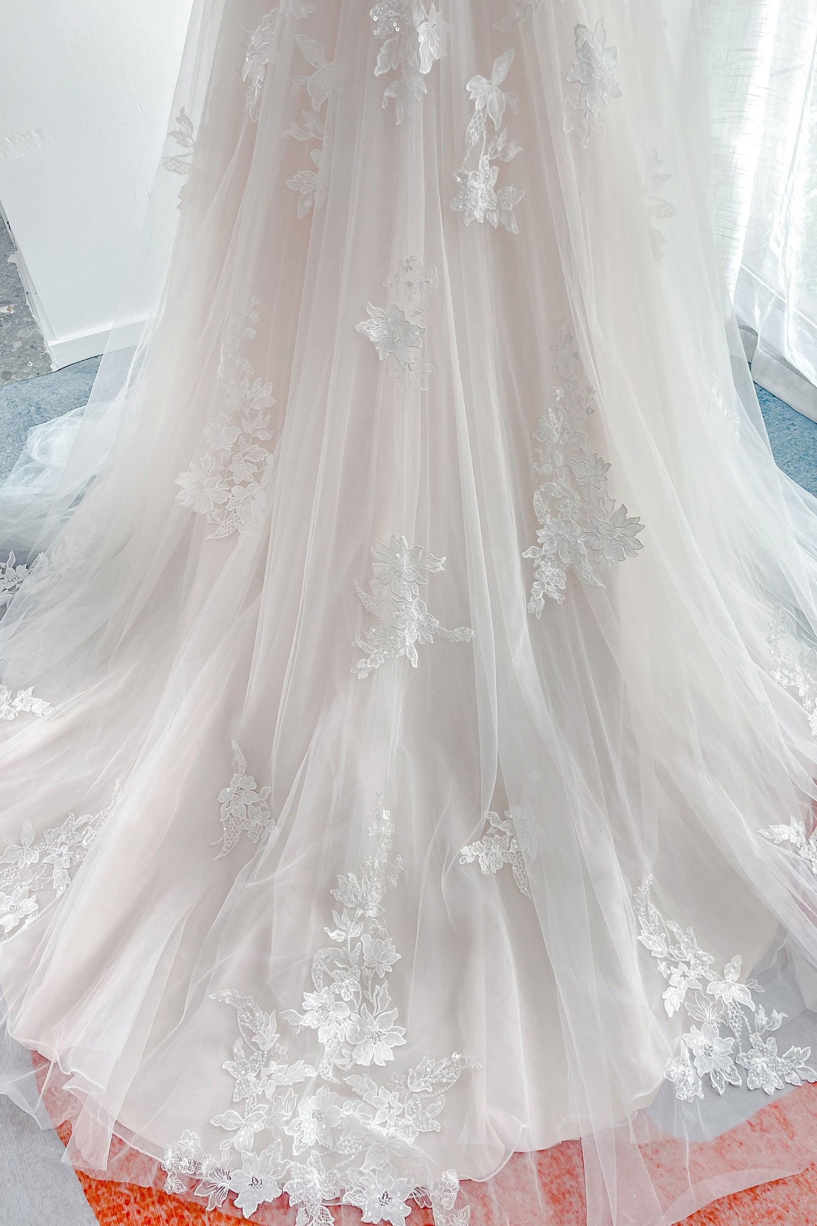 A-Line Court Train Lace Tulle Wedding Dress CW3156 - COCOMELODY