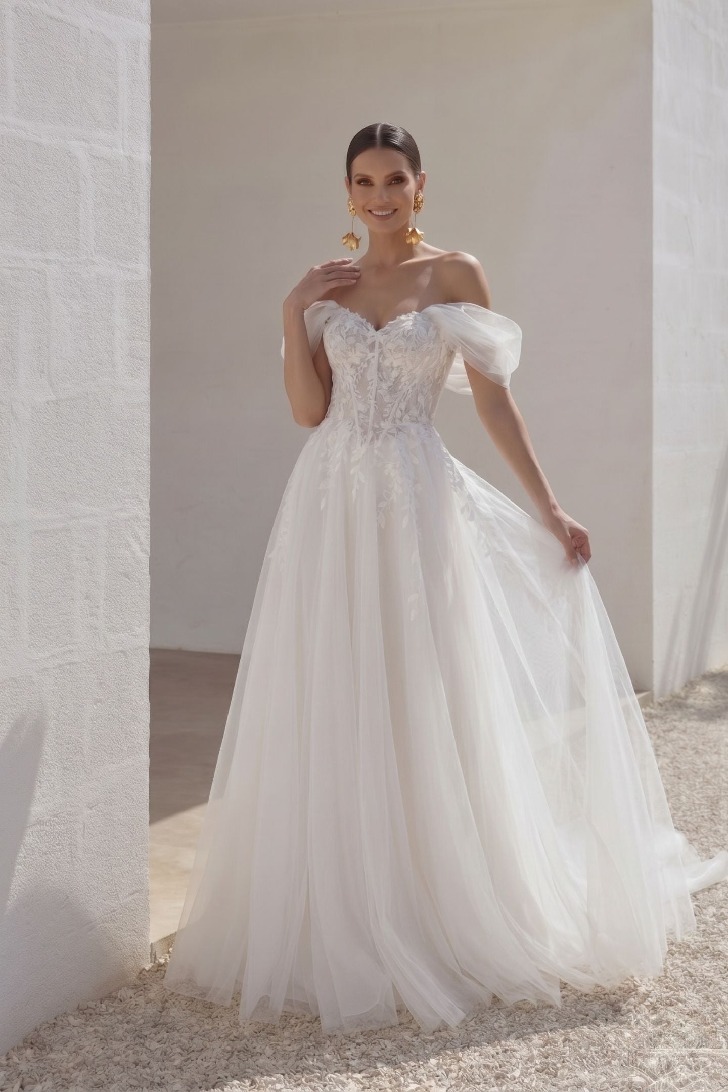 A-Line Court Train Lace Tulle Wedding Dress CW3158