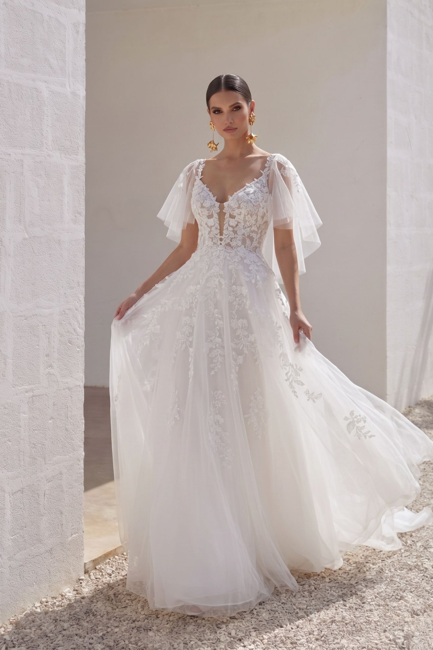 A-Line Court Train Lace Tulle Wedding Dress CW3160