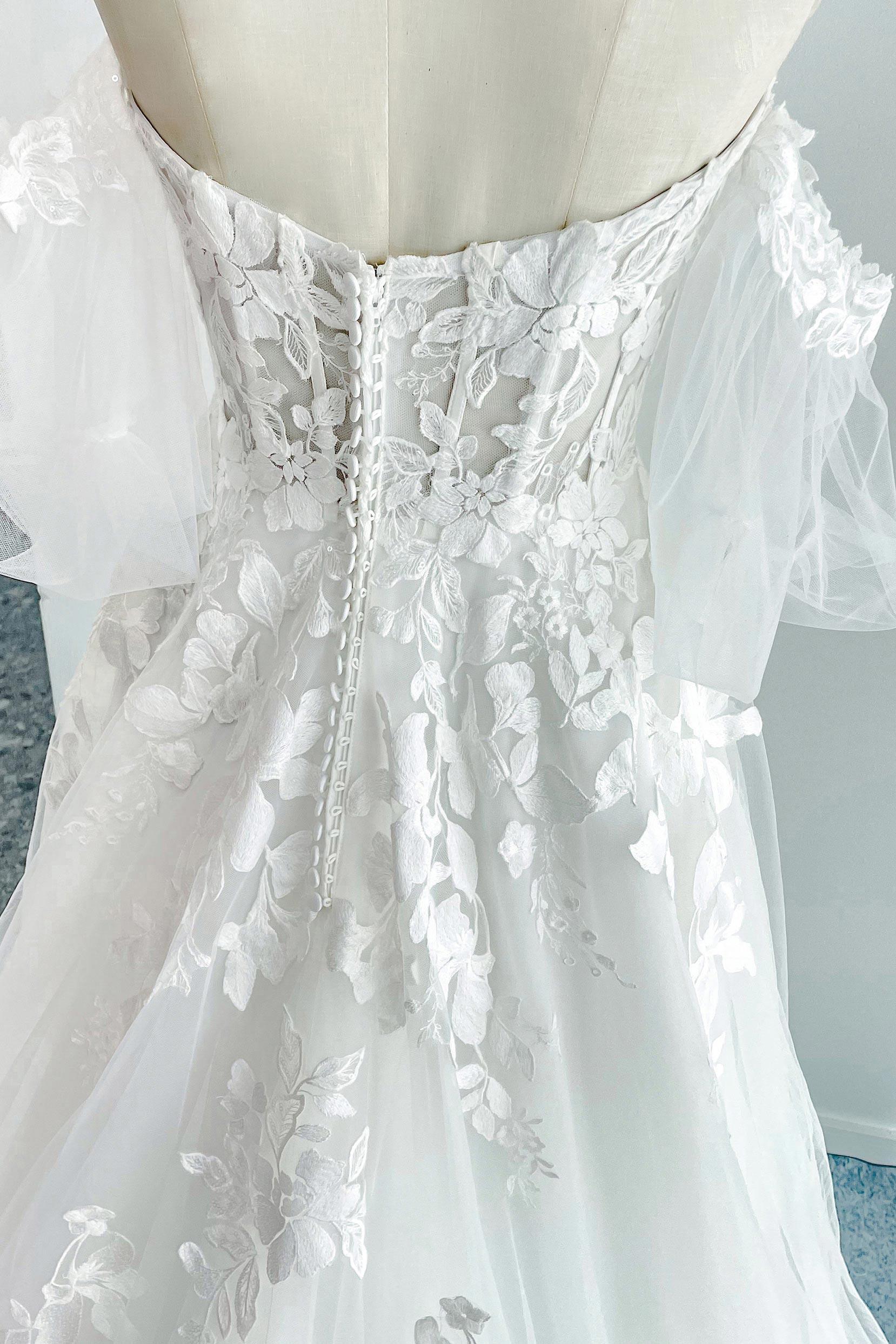 A-Line Court Train Lace Tulle Wedding Dress CW3162 - COCOMELODY