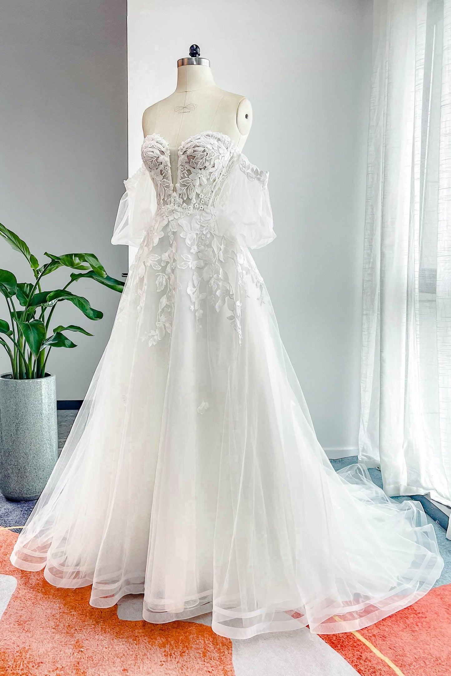 A-Line Court Train Lace Tulle Wedding Dress CW3162